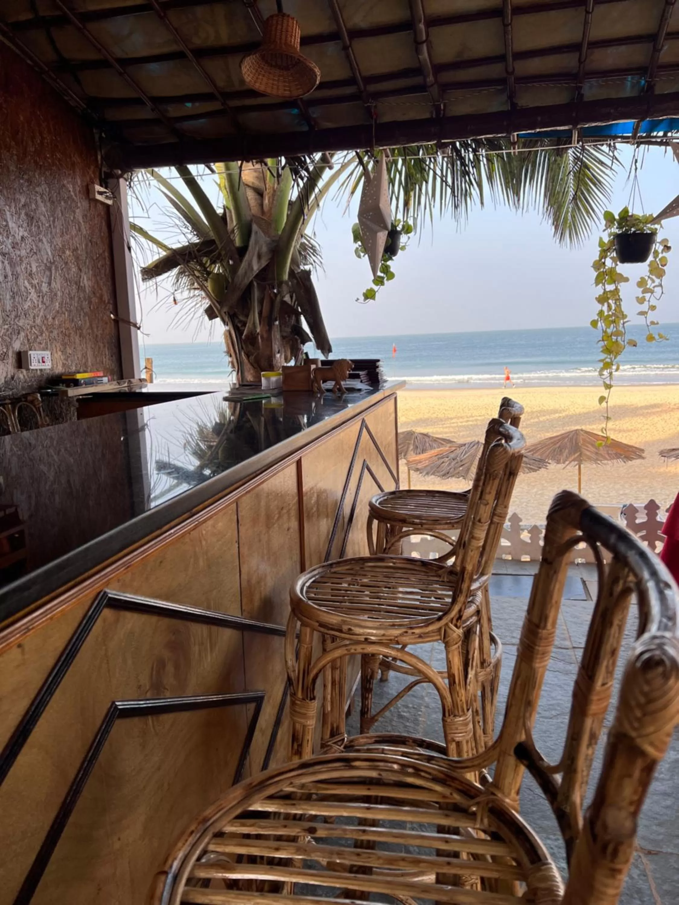 Lounge or bar in Happy Shack Beach And Wooden Huts