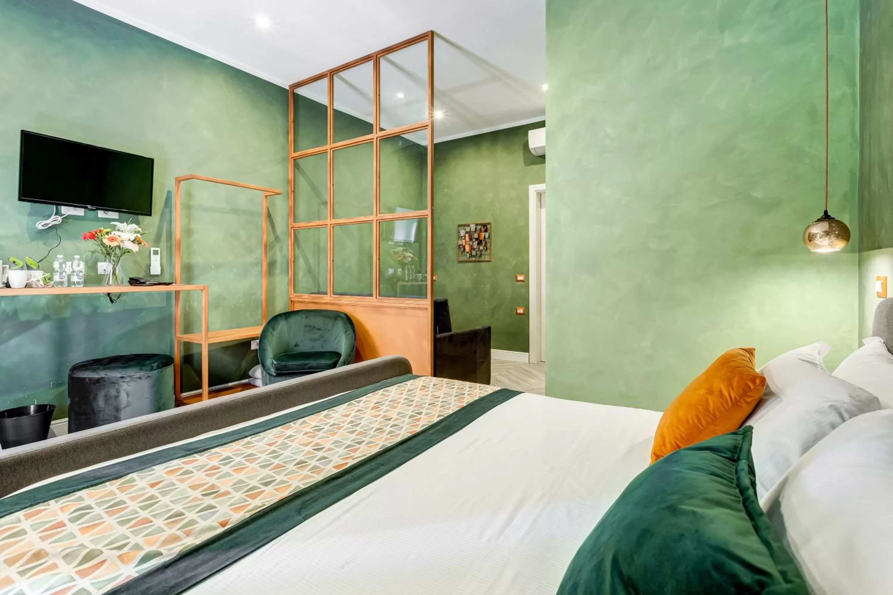 Bed in Ripetta Luxurious Suites