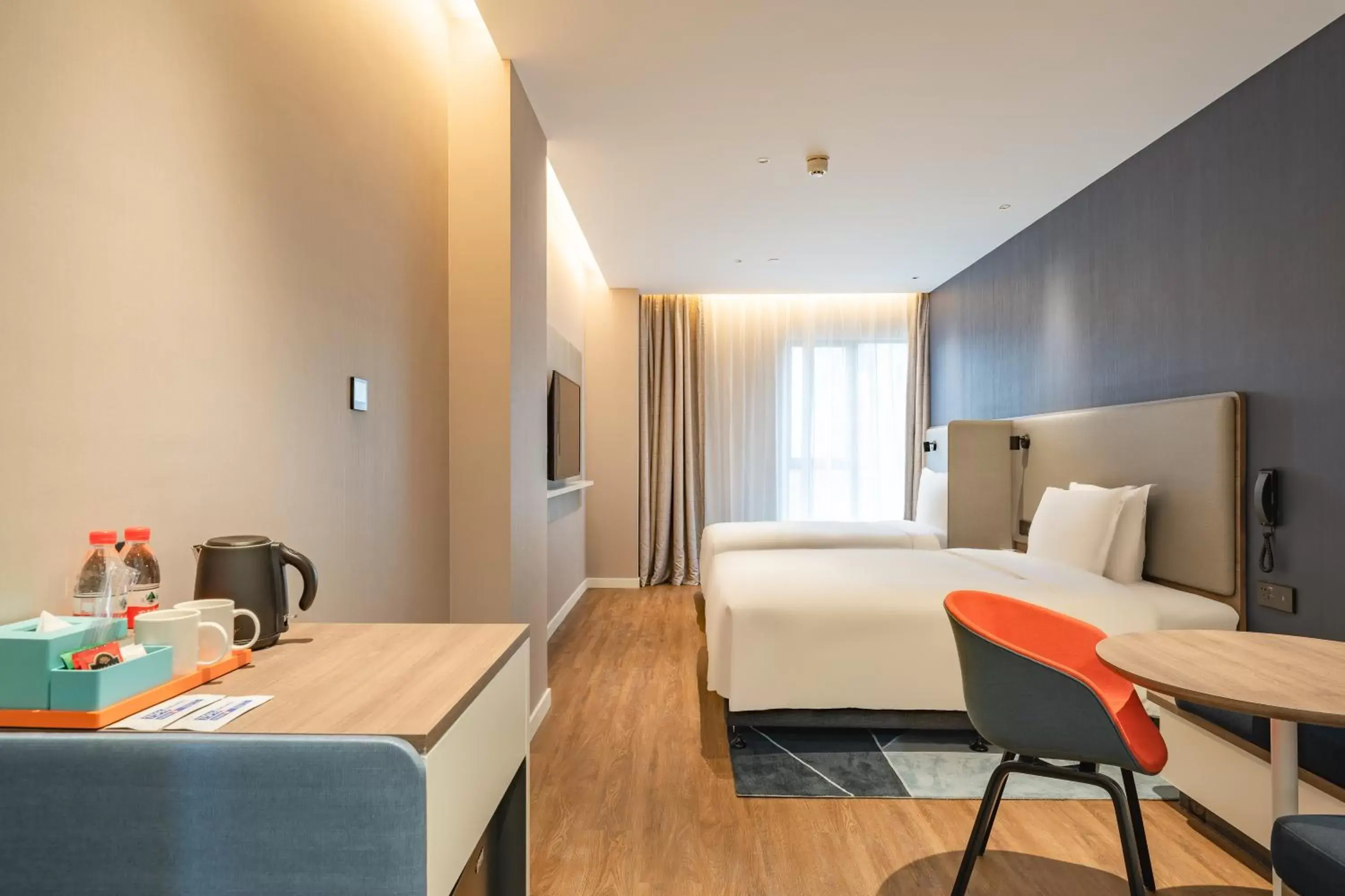 Bed in Holiday Inn Express Shanghai Expo Centre, an IHG Hotel