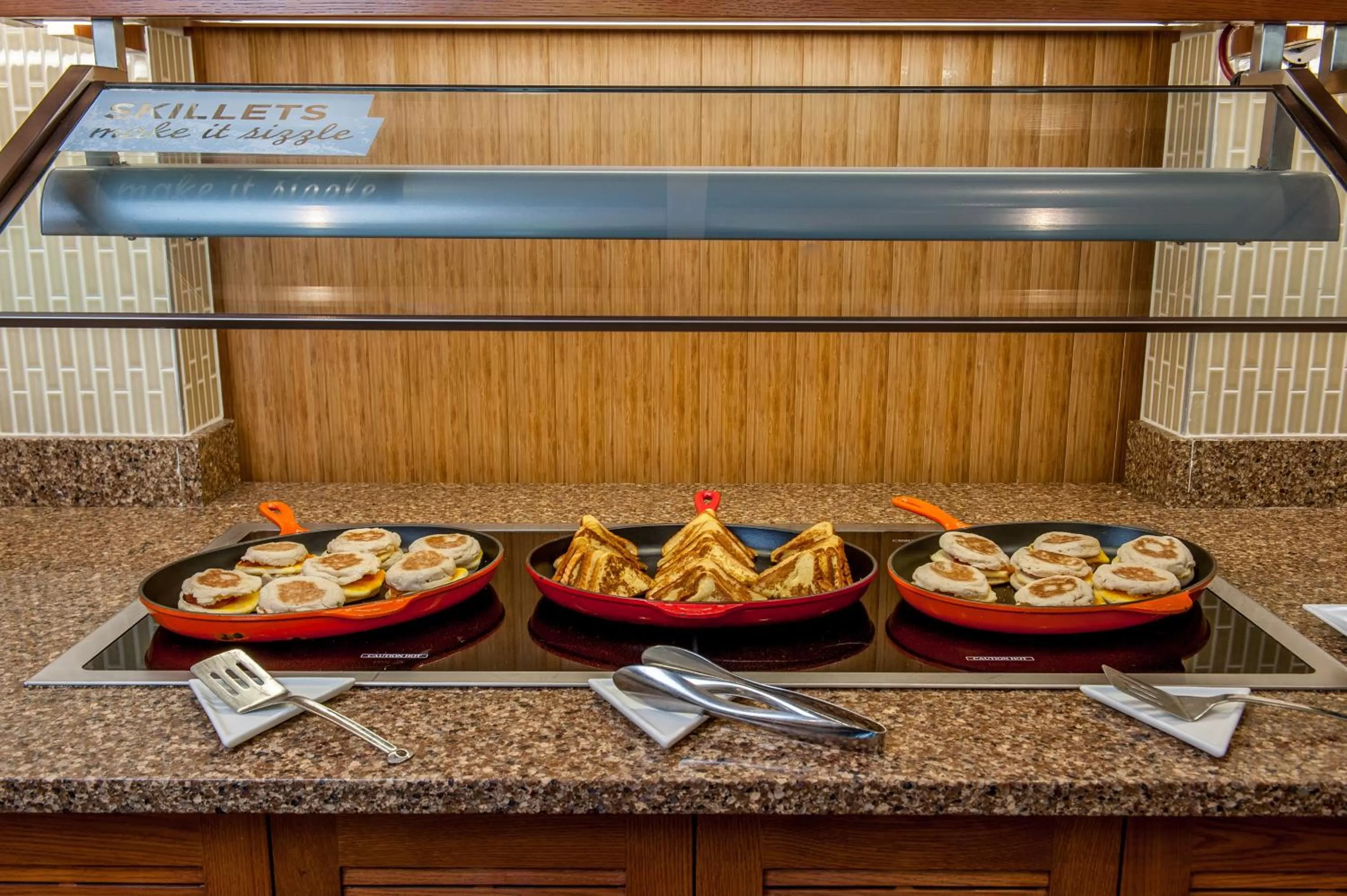 Restaurant/places to eat in Hyatt Place Bowling Green