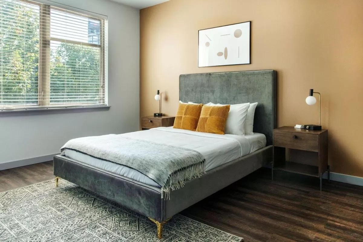 Kitchen or kitchenette, Bed in Placemakr Music Row - Vanderbilt
