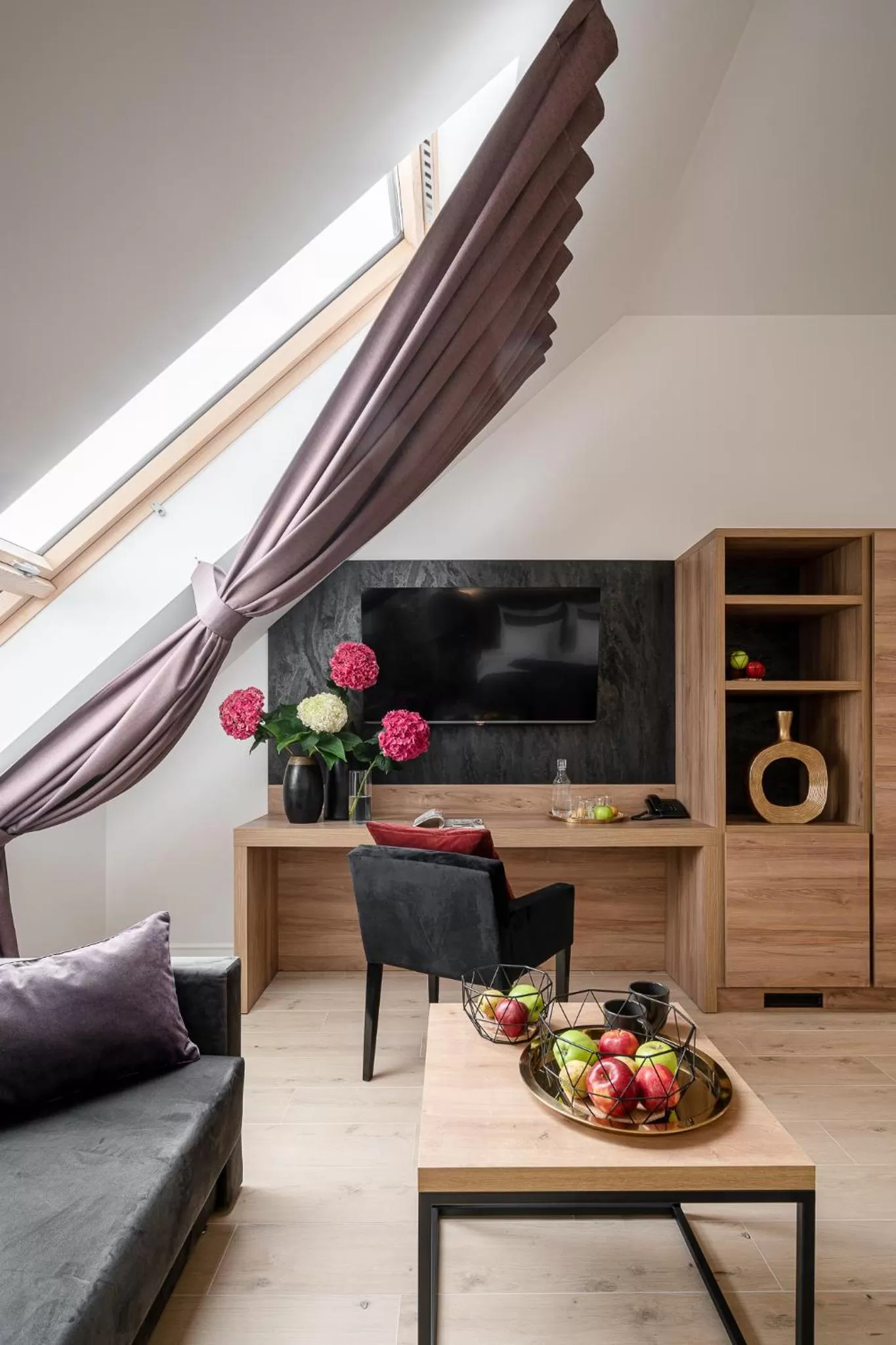 TV and multimedia in Hotel Jazz Market Square Wroclaw