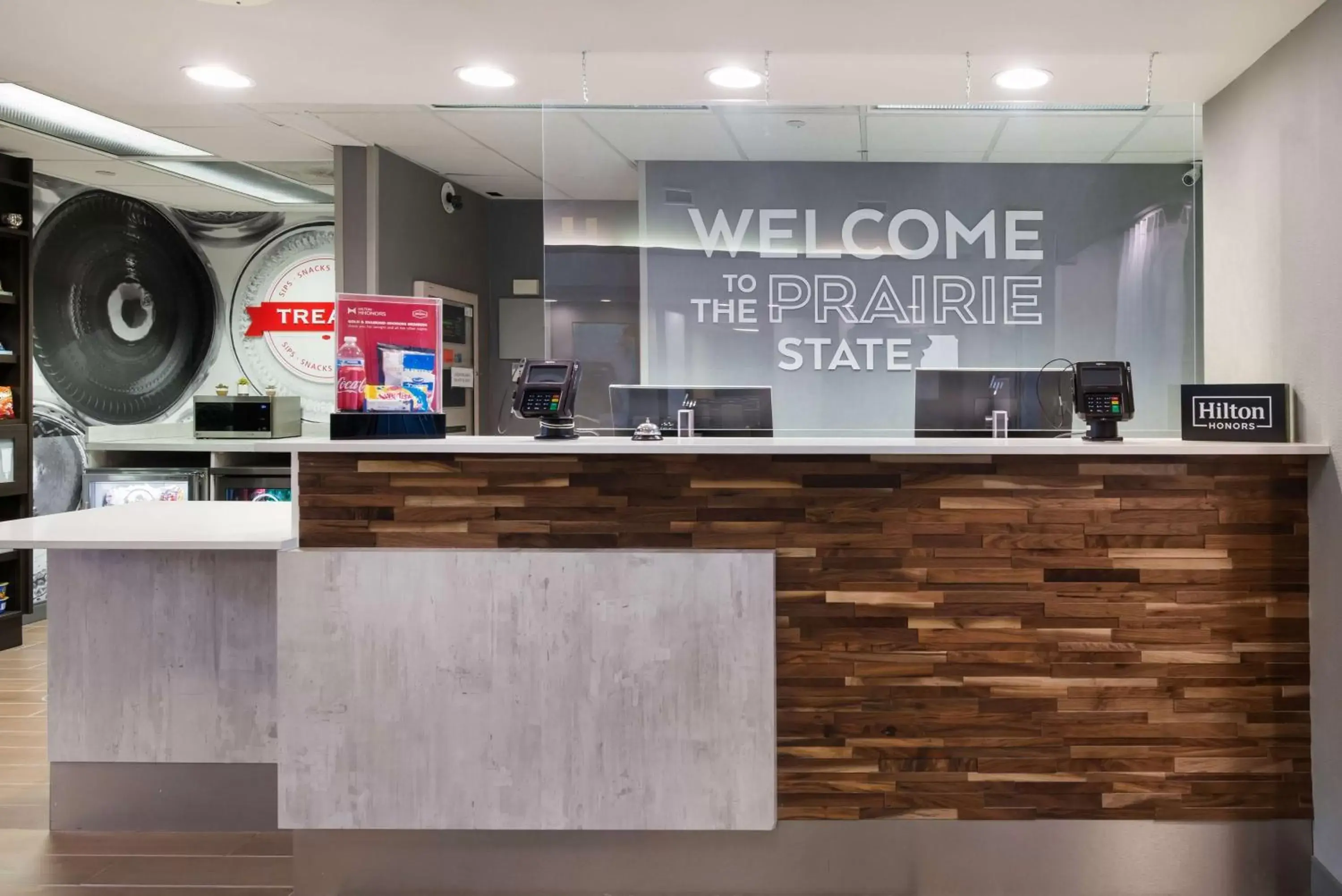 Lobby or reception in Hampton Inn & Suites Chicago-Hoffman Estates Lobby or reception in Hampton Inn & Suites Chicago-Hoffman Estates