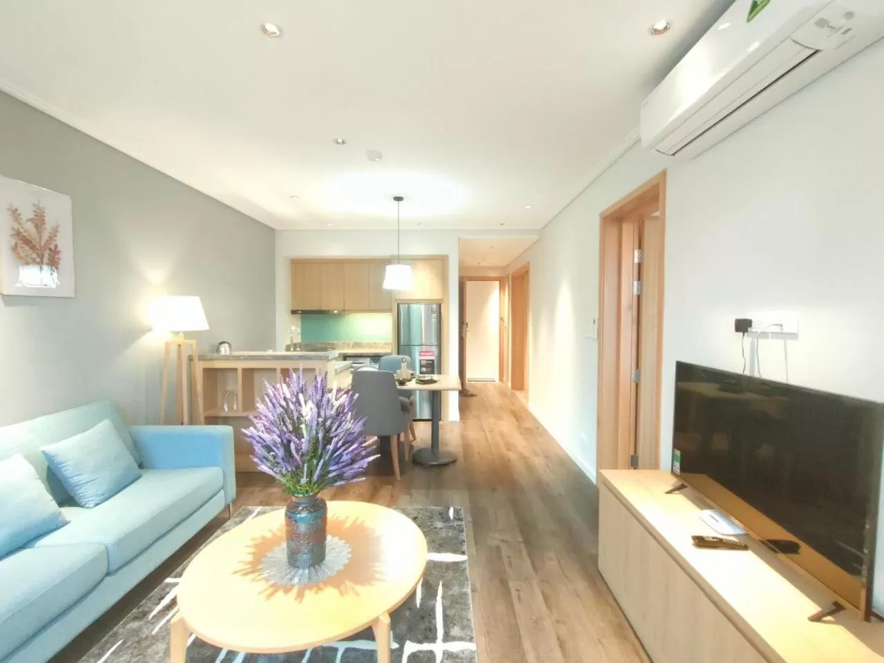 Hồng Gia Tuệ Lake View