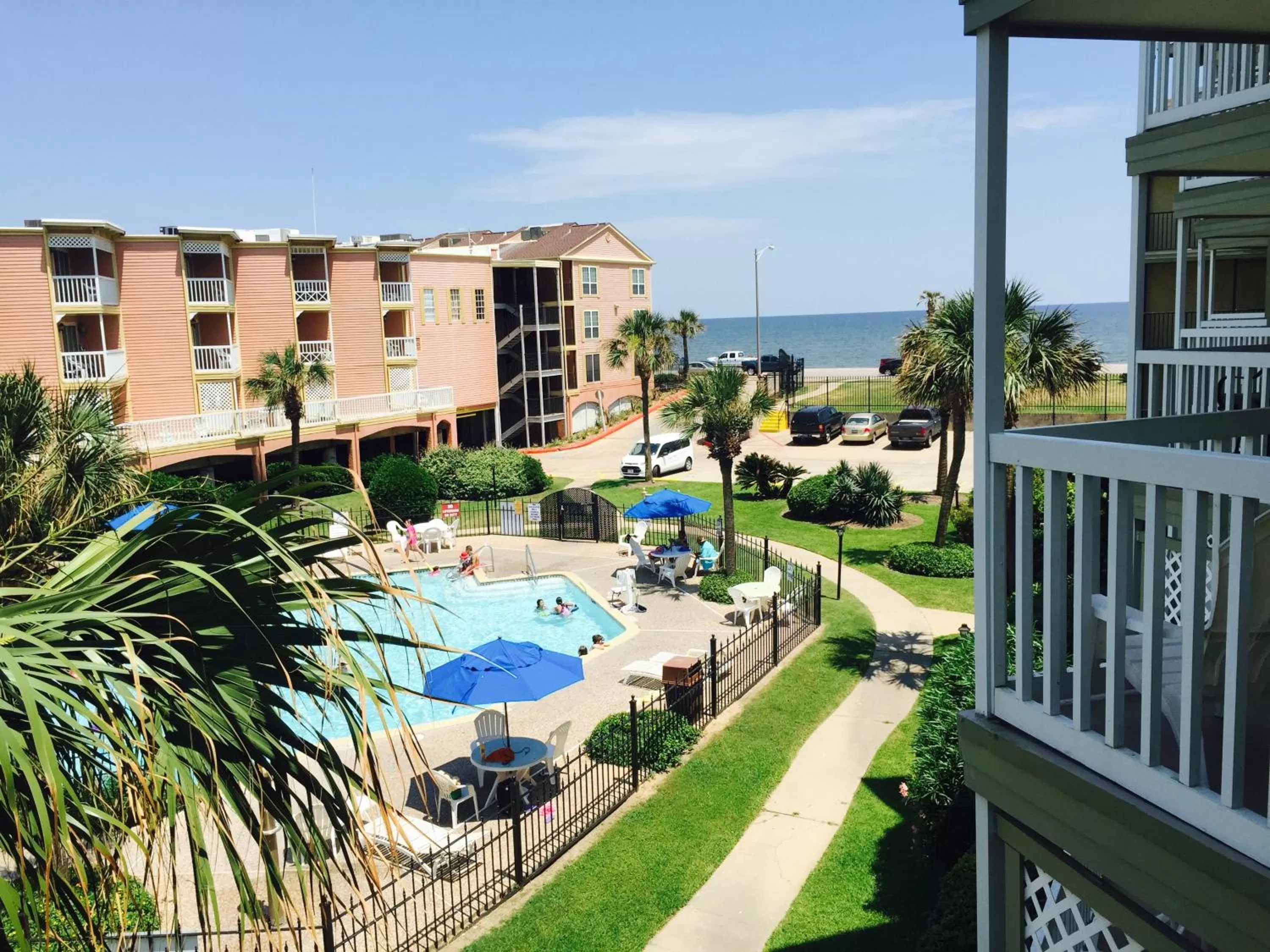 Hot Tub in The Victorian Condo/Hotel