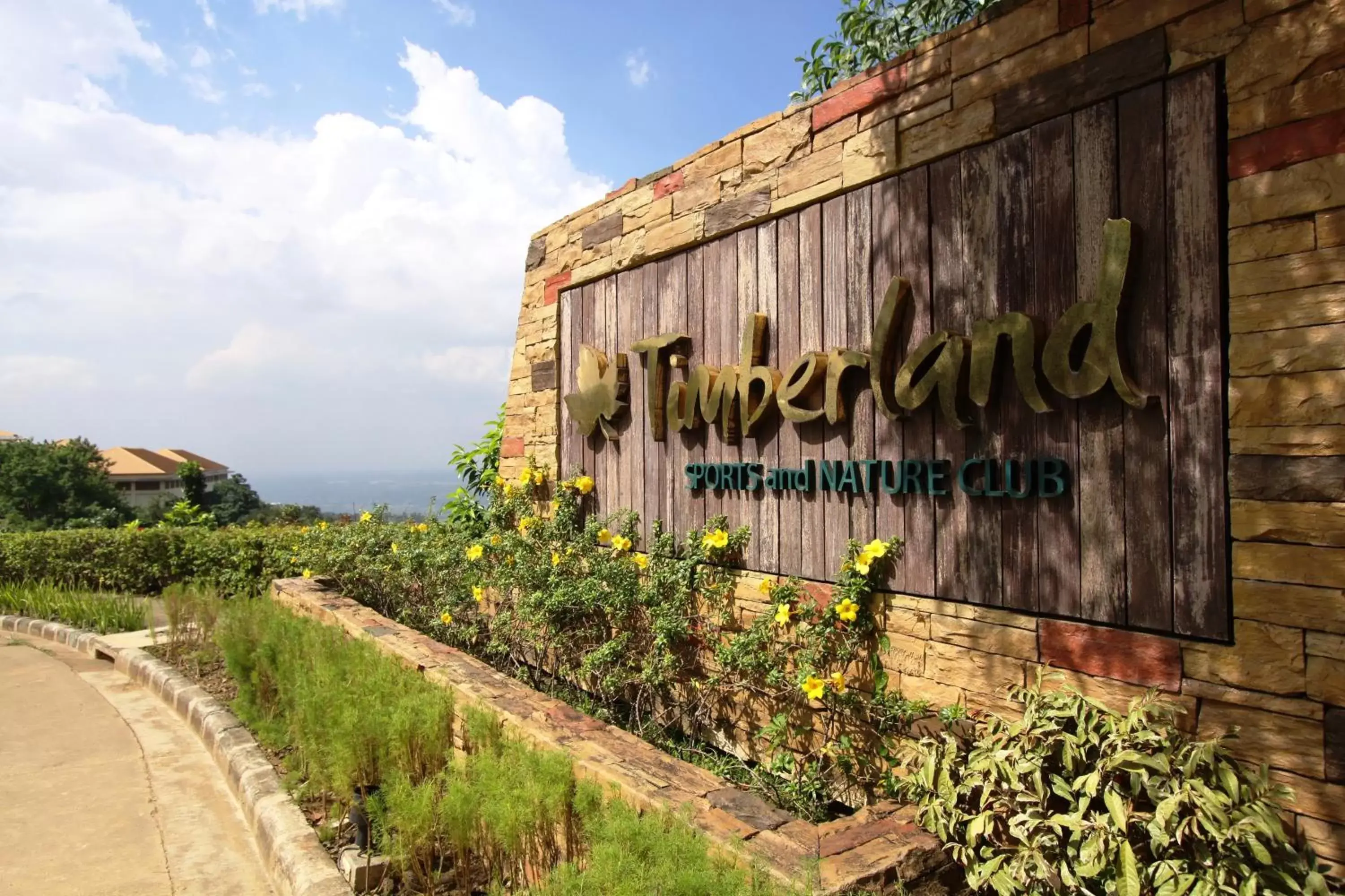 Facade/entrance in Timberland Highlands Resort