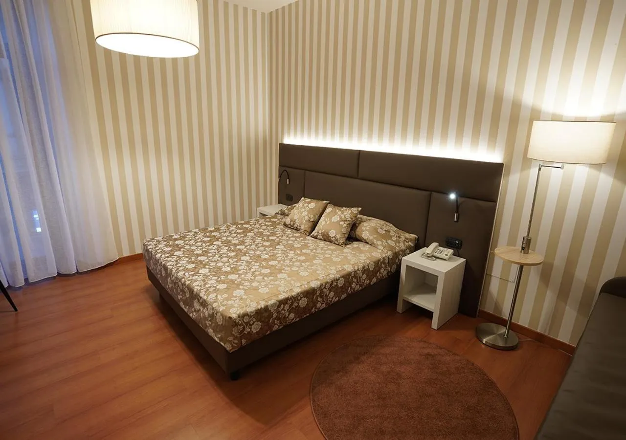 Bed in Hotel Continentale