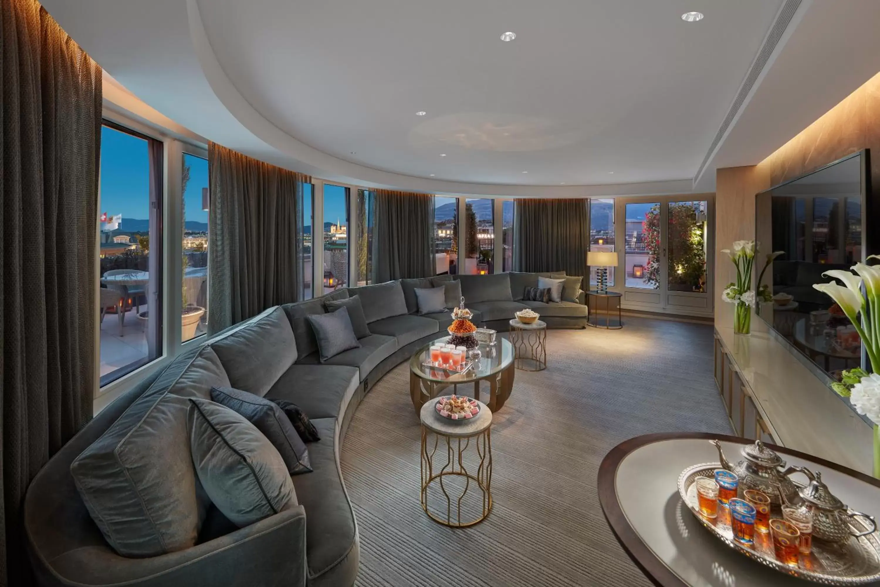 Living room, Seating Area in Mandarin Oriental, Geneva