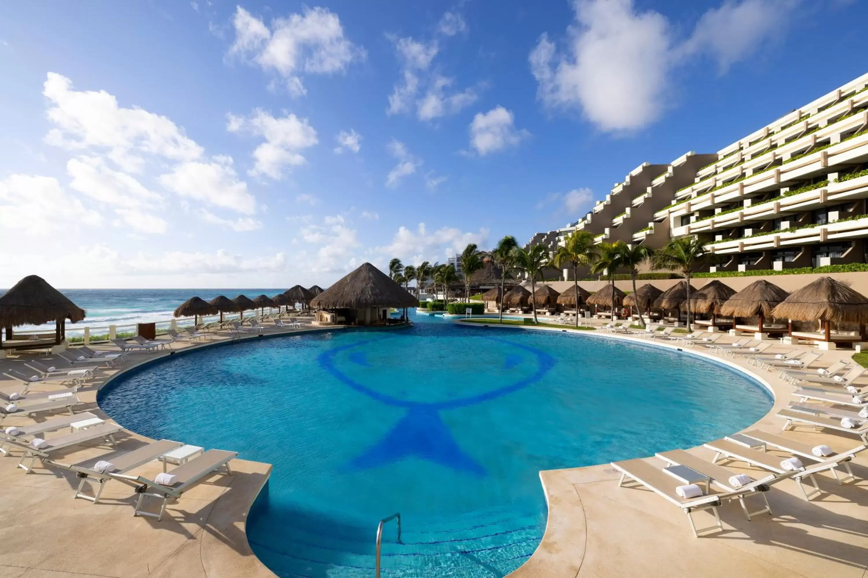 Pool view, Swimming Pool in Paradisus Cancun All Inclusive