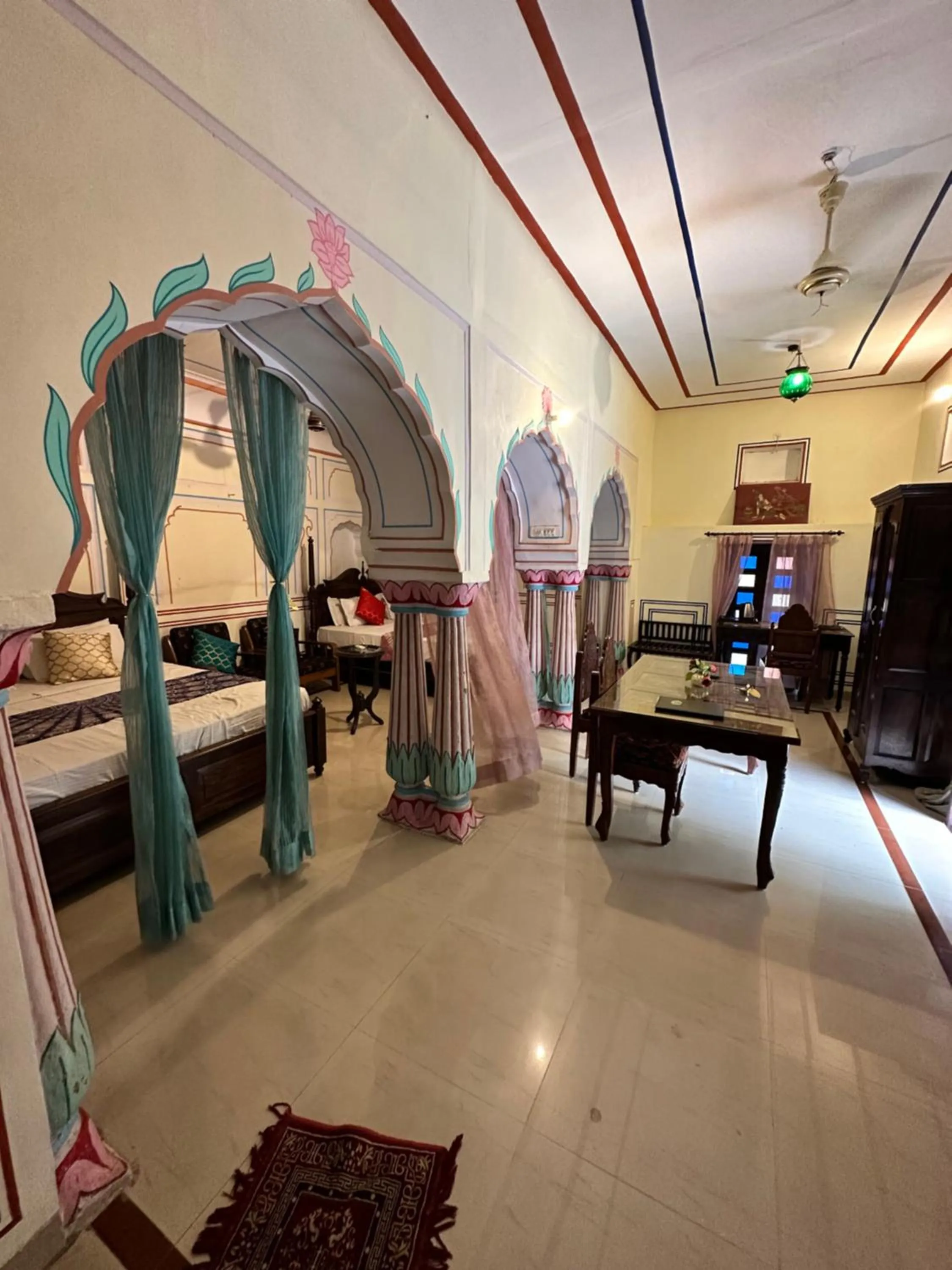 Bed in Rawla Mrignayani Palace