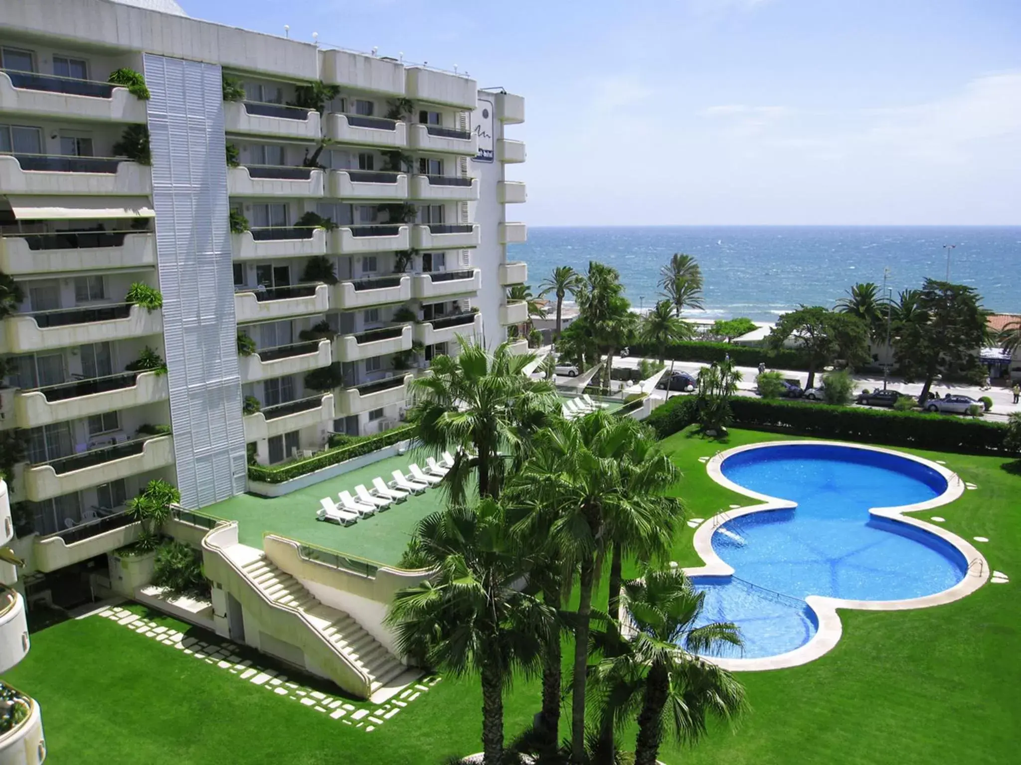 Facade/entrance, Pool View in Mediterraneo Sitges