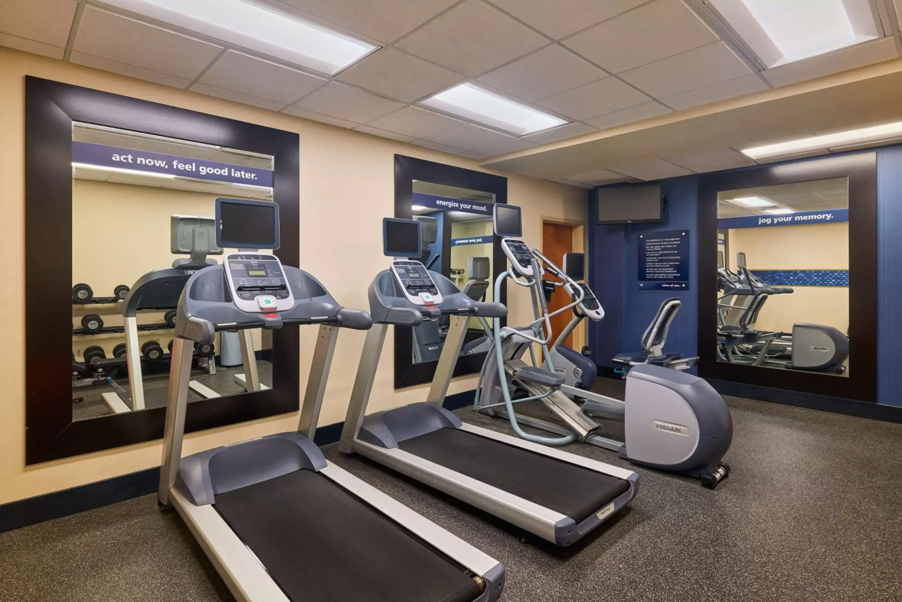 Fitness centre/facilities, Fitness Center/Facilities in Hampton Inn & Suites Providence / Smithfield