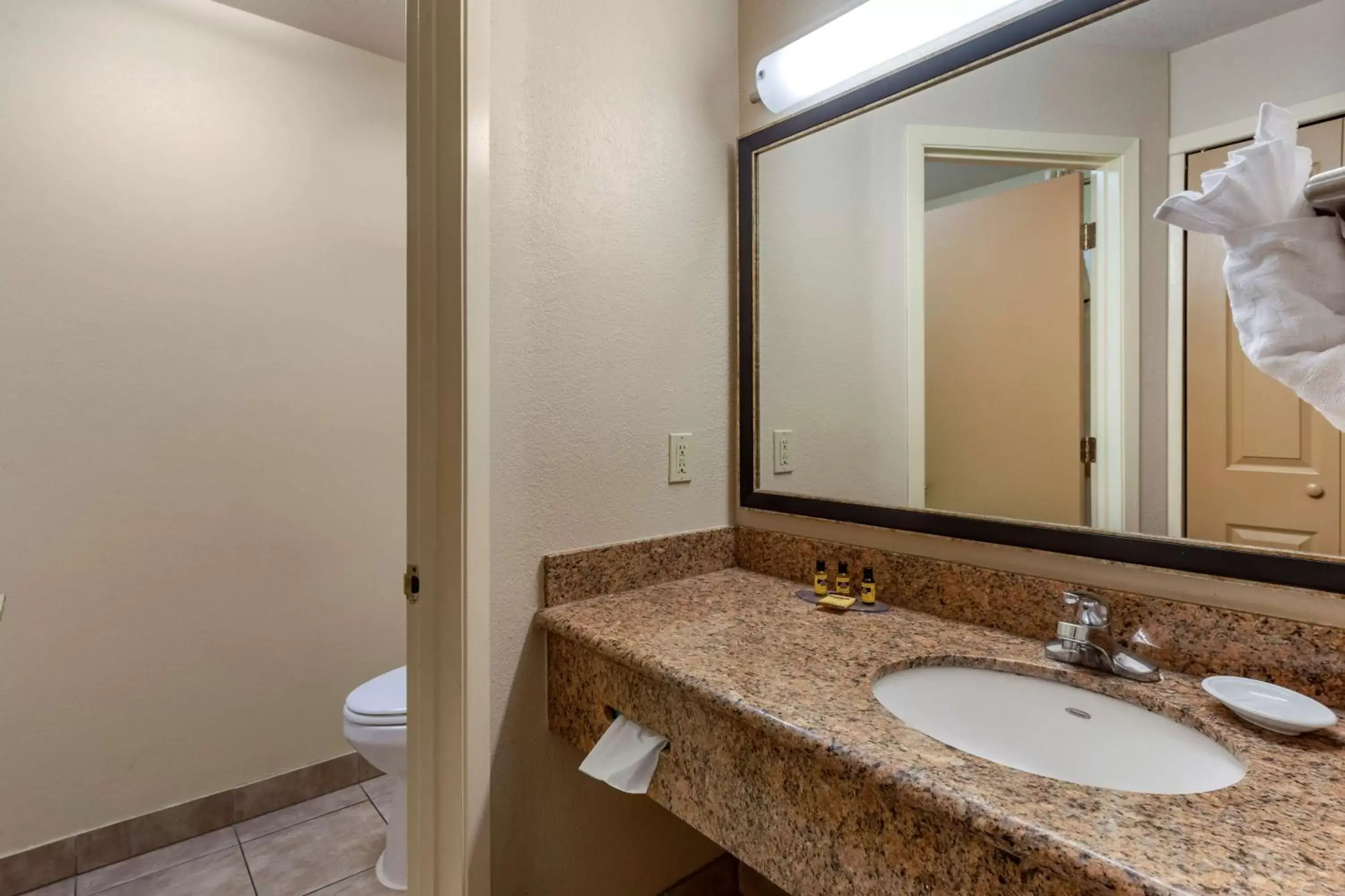 Bathroom in Best Western Plus Las Vegas West