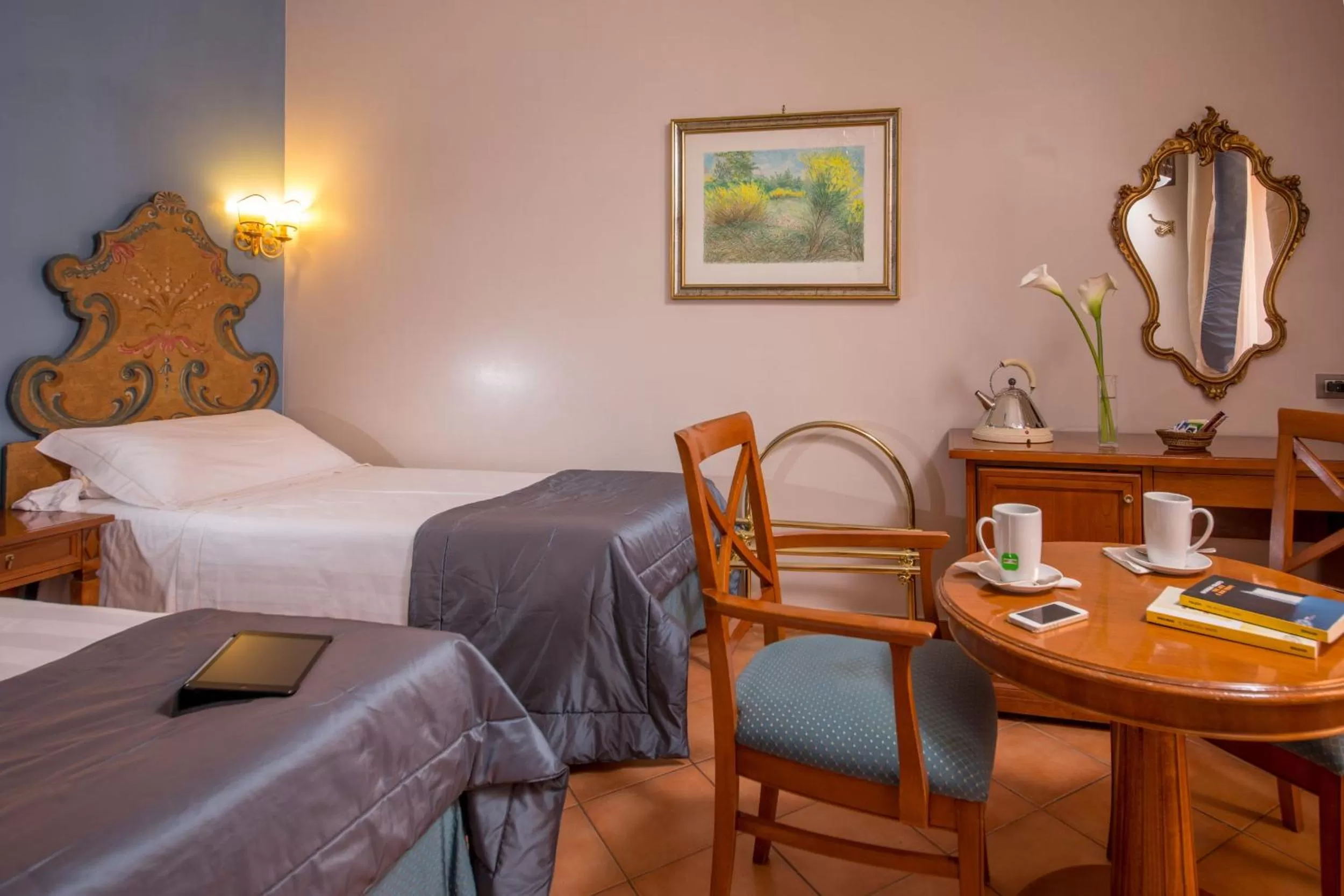 Photo of the whole room, Bed in Hotel Mozart