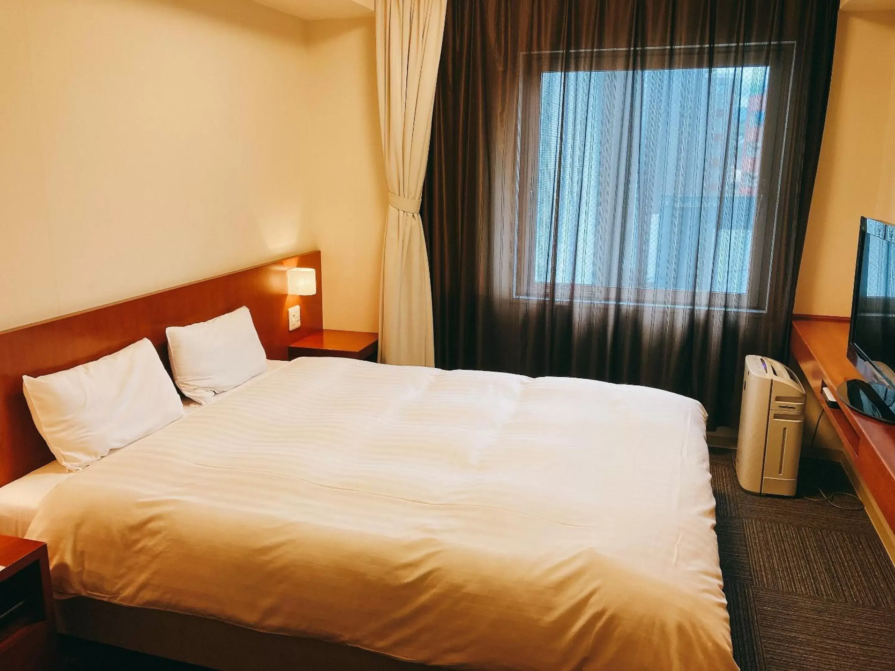 Photo of the whole room, Bed in Dormy Inn Kanazawa Natural Hot Spring