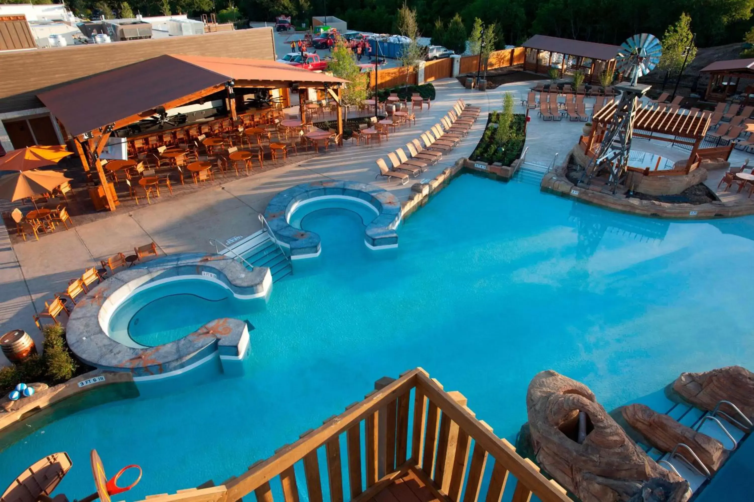 Area and facilities, Pool View in Gaylord Texan Resort and Convention Center