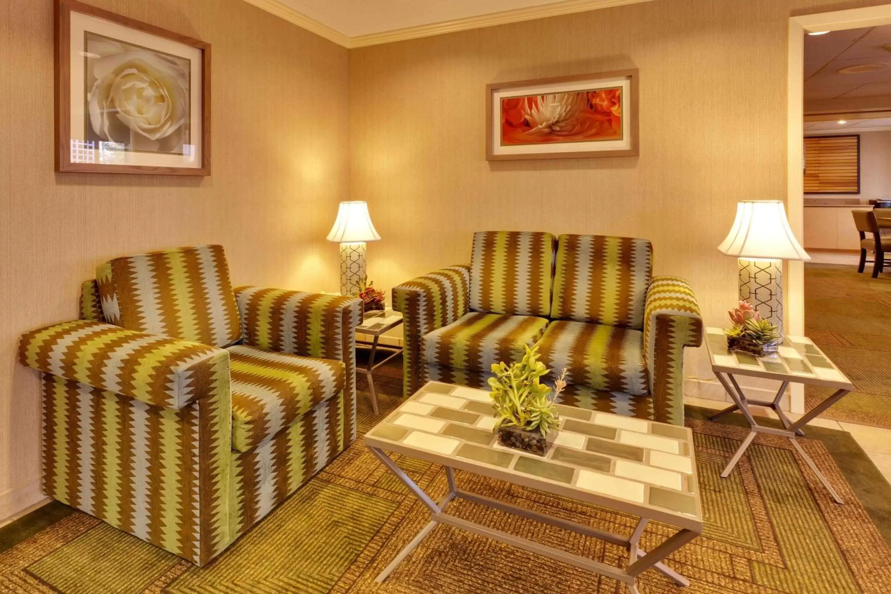 Lobby or reception, Seating Area in La Quinta by Wyndham Plattsburgh