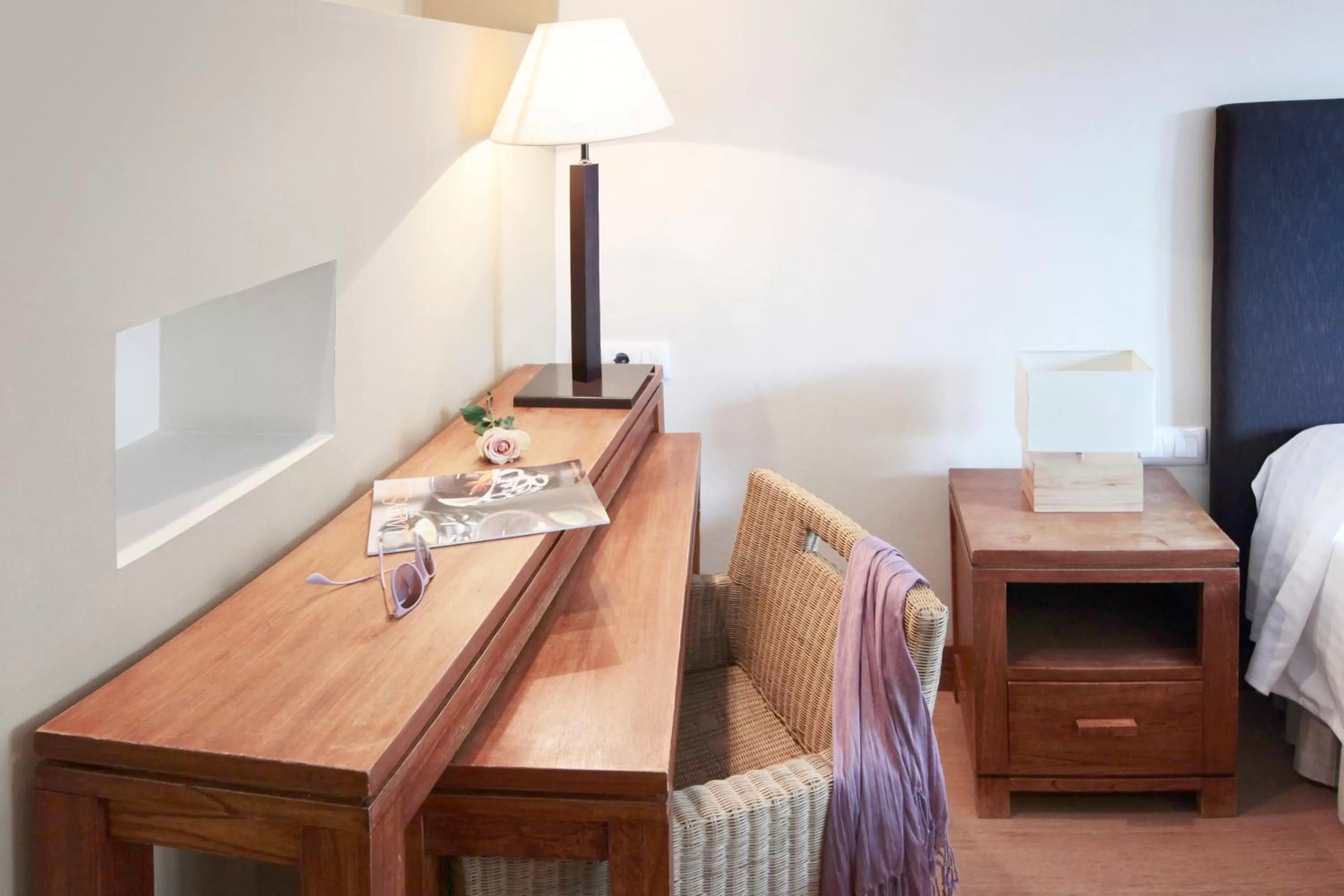 Seating area, Bed in Prestige Mar y Sol