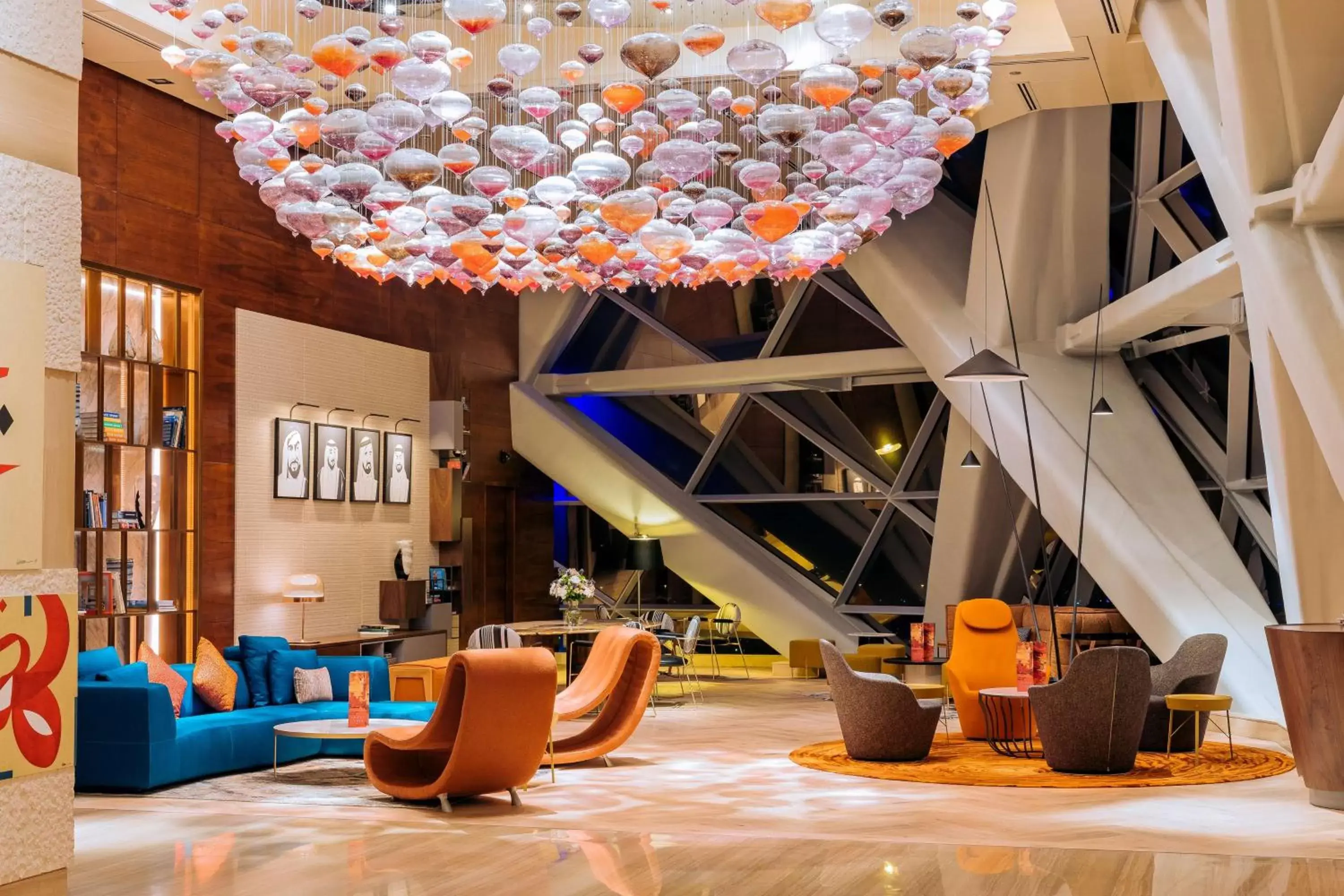 Lounge or bar in Andaz Capital Gate Abu Dhabi - a concept by Hyatt