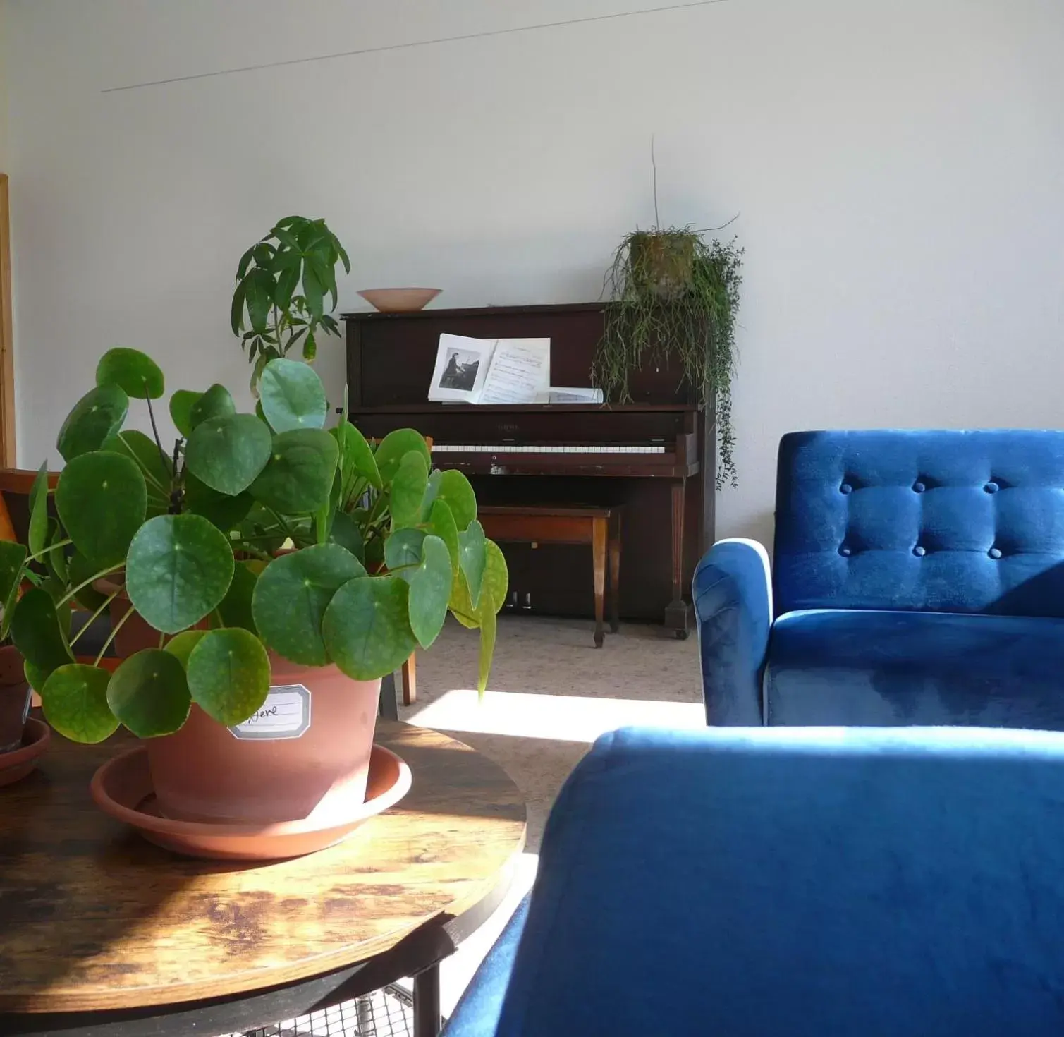 Living room in Auberge La Petite École de Forillon