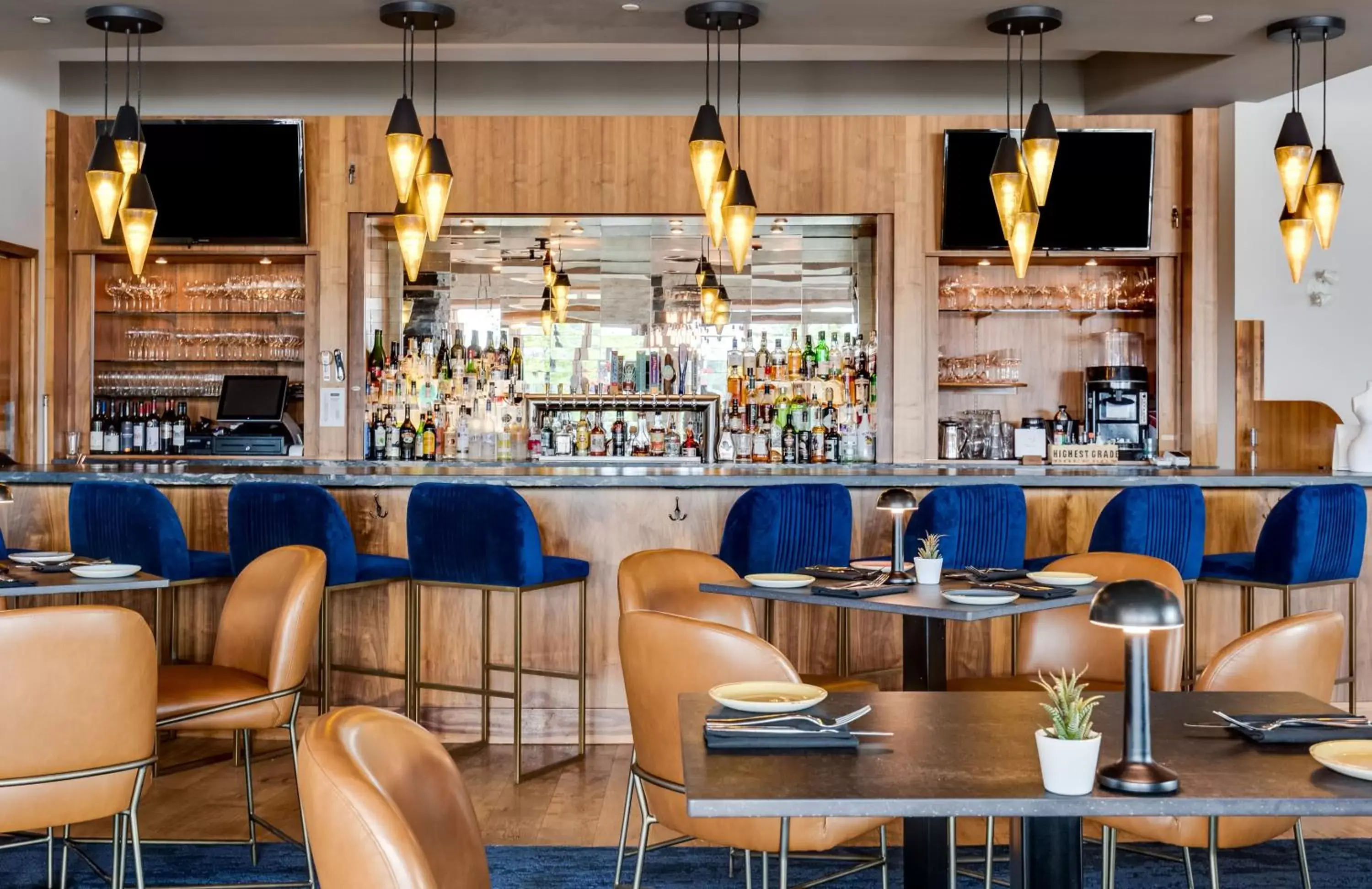 Restaurant/places to eat in Manteo at Eldorado Resort Restaurant/places to eat in Manteo at Eldorado Resort