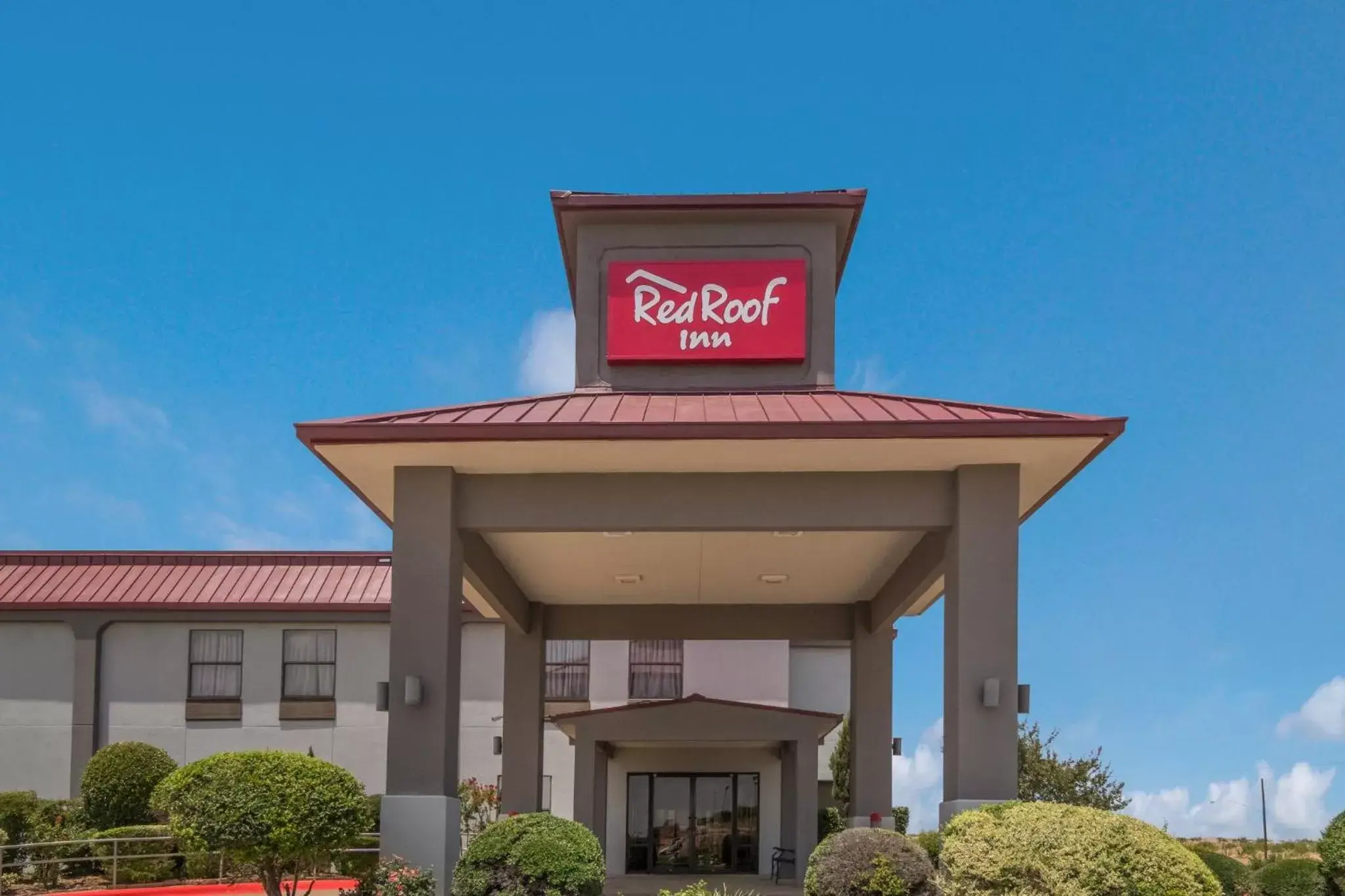 Property building in Red Roof Inn Terrell