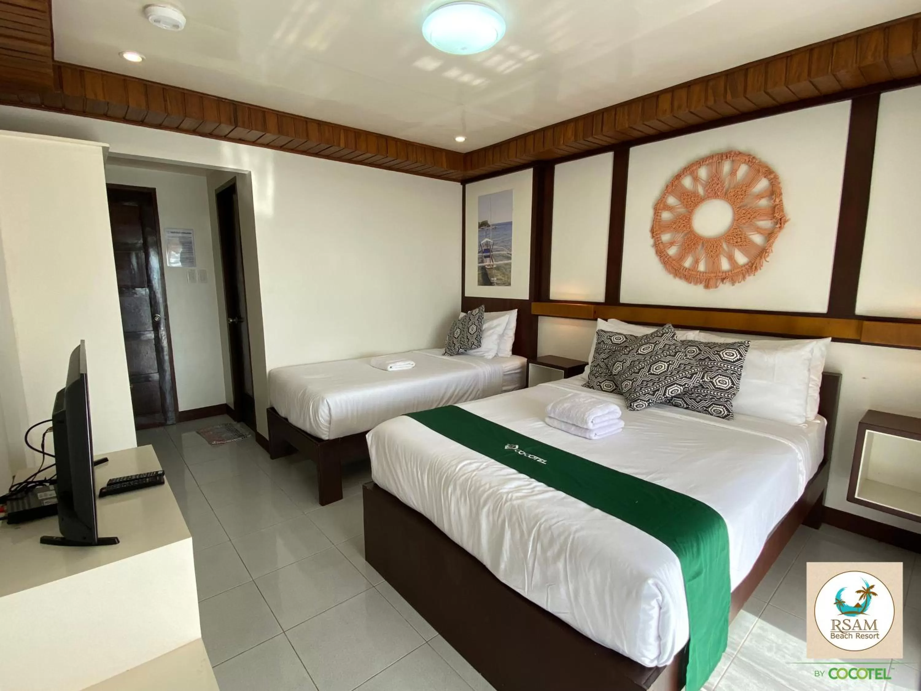 Deluxe Triple Room in RSAM Beach Resort by Cocotel
