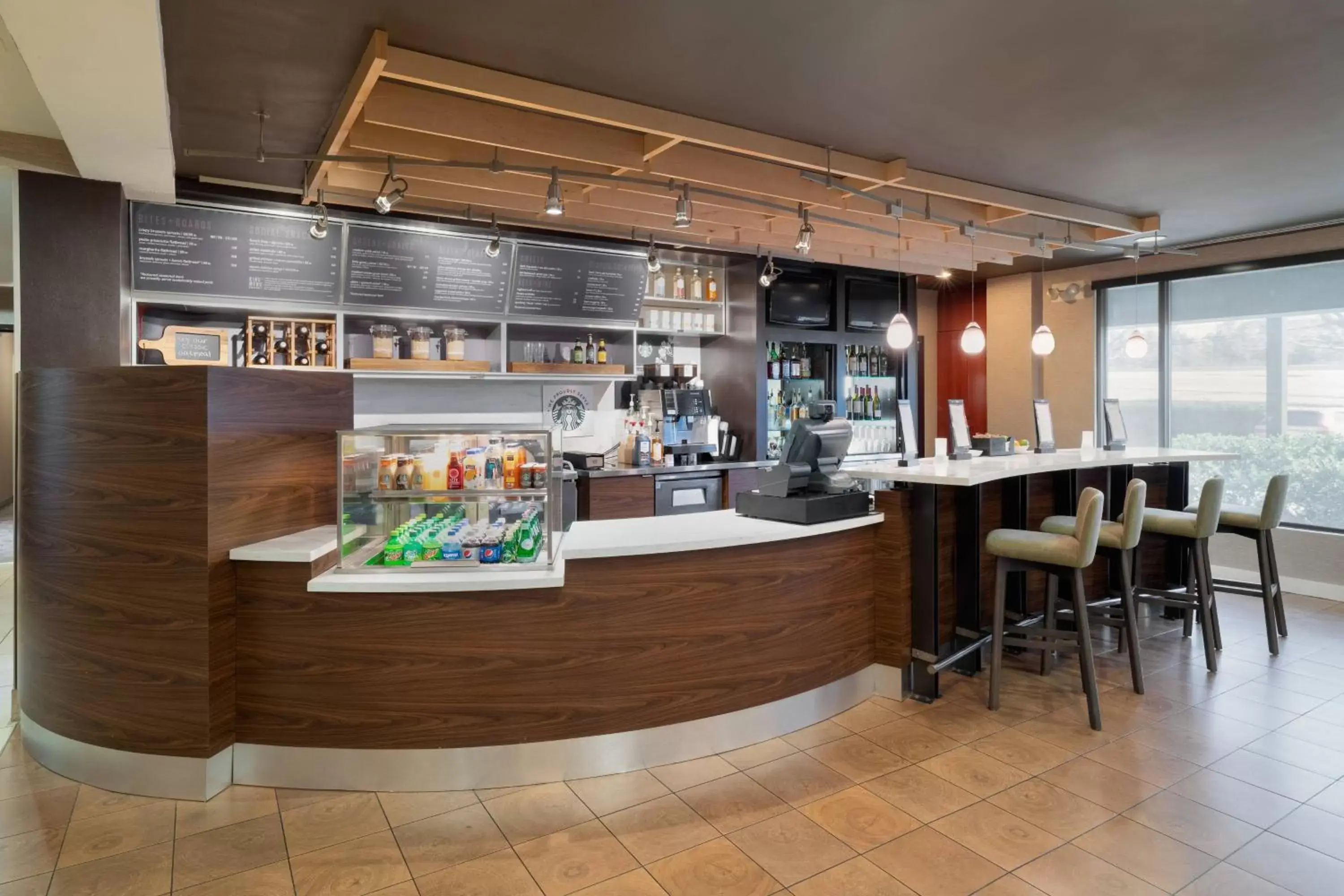 Restaurant/places to eat, Lounge/Bar in Courtyard by Marriott Princeton