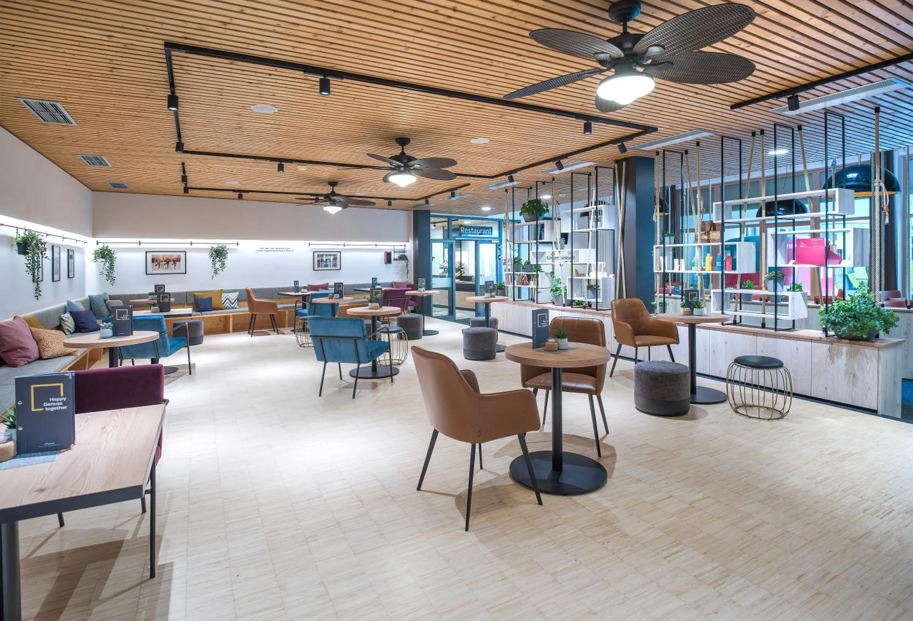 Lobby or reception in JUFA Hotel Wipptal