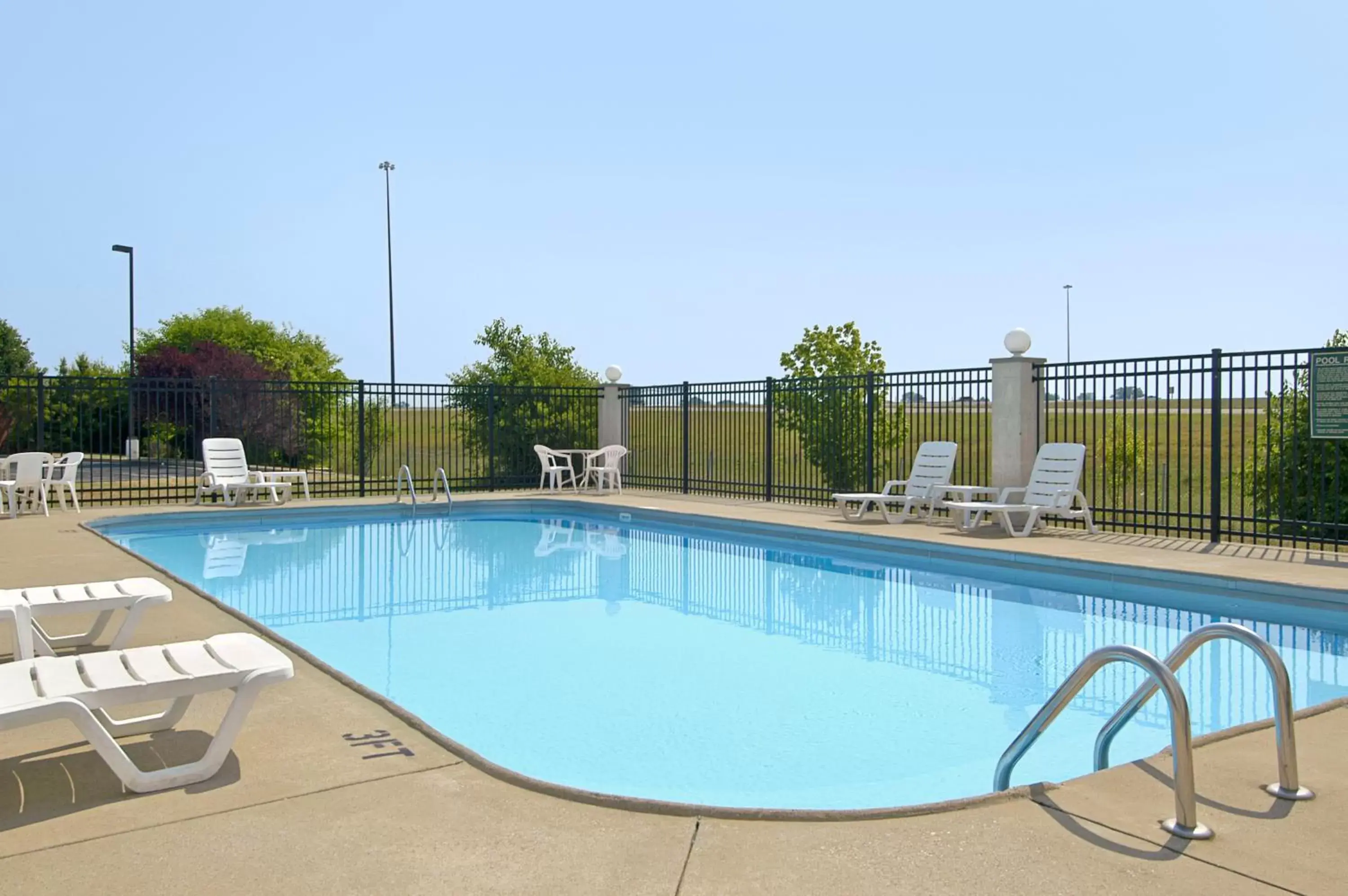 Swimming Pool in Baymont by Wyndham Evansville East