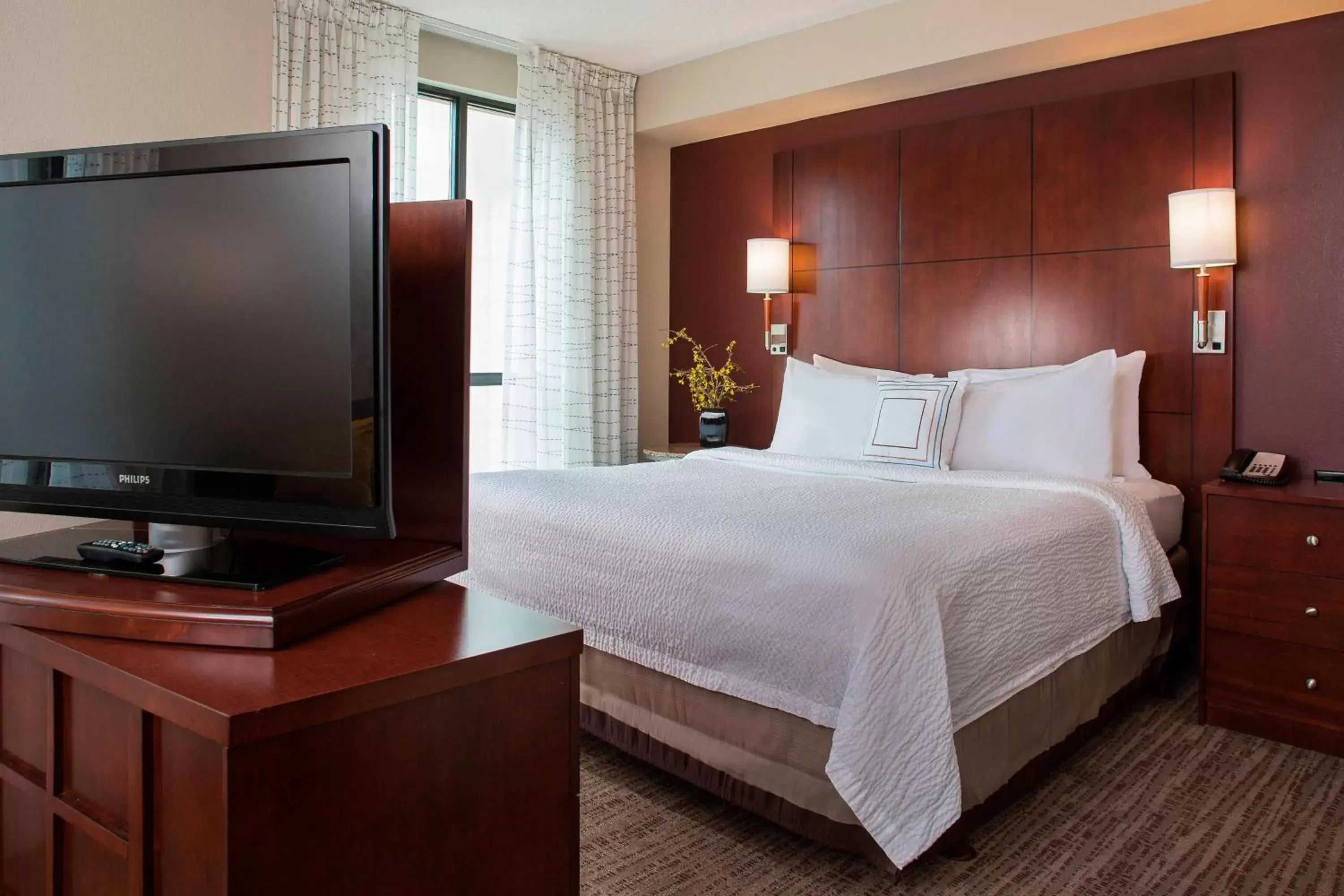 Bedroom, Bed in Residence Inn by Marriott Birmingham Downtown UAB