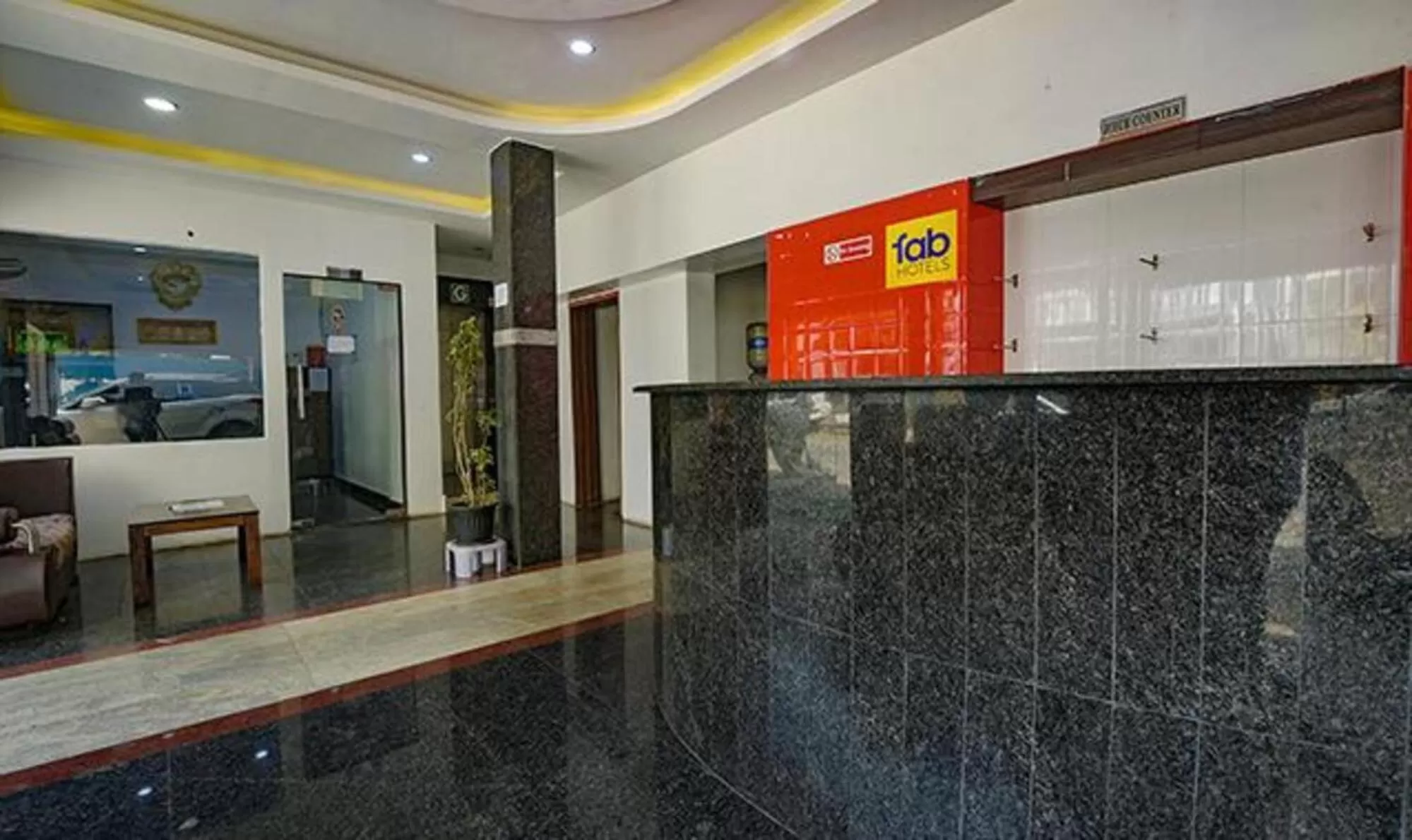 Lobby or reception in Fab Express Lloyd's Inn - Near Kodambakkam Railway Station