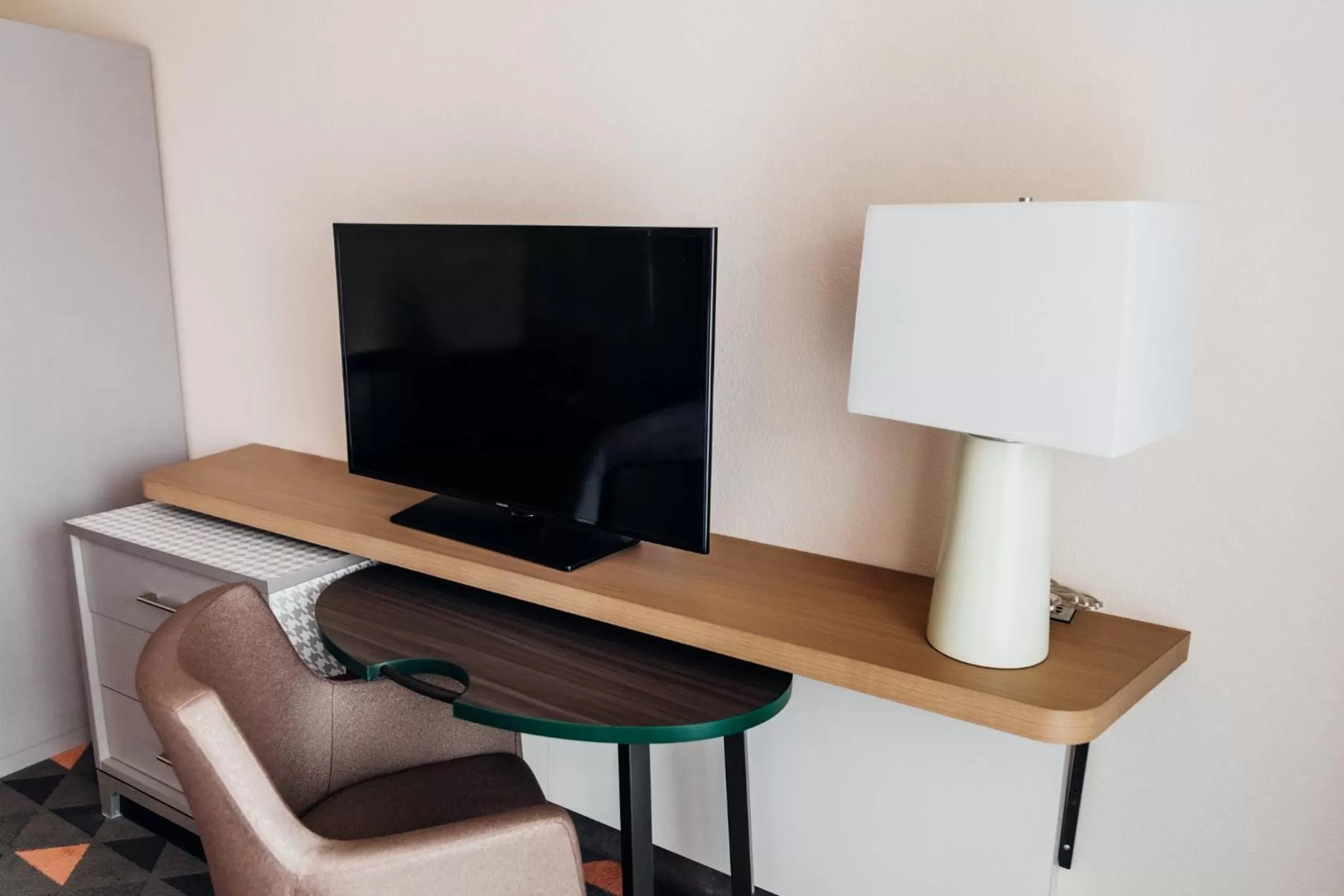 Photo of the whole room in Holiday Inn Phoenix-Mesa Chandler by IHG