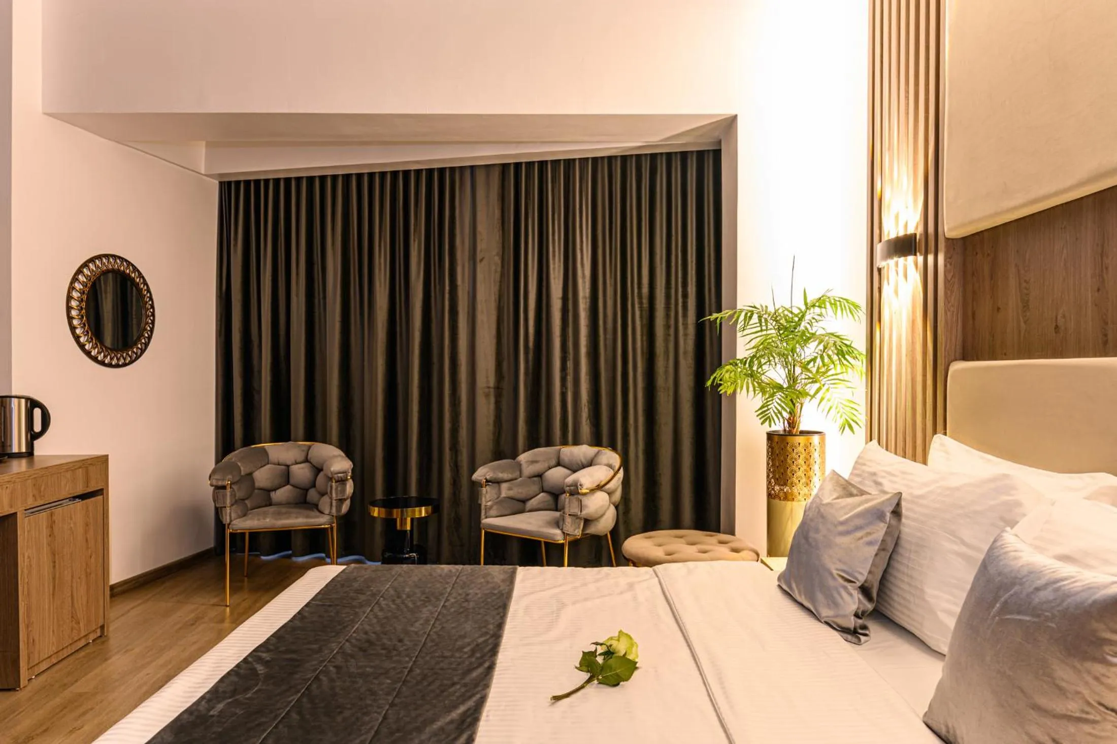 Seating area, Bed in Unique Boutique