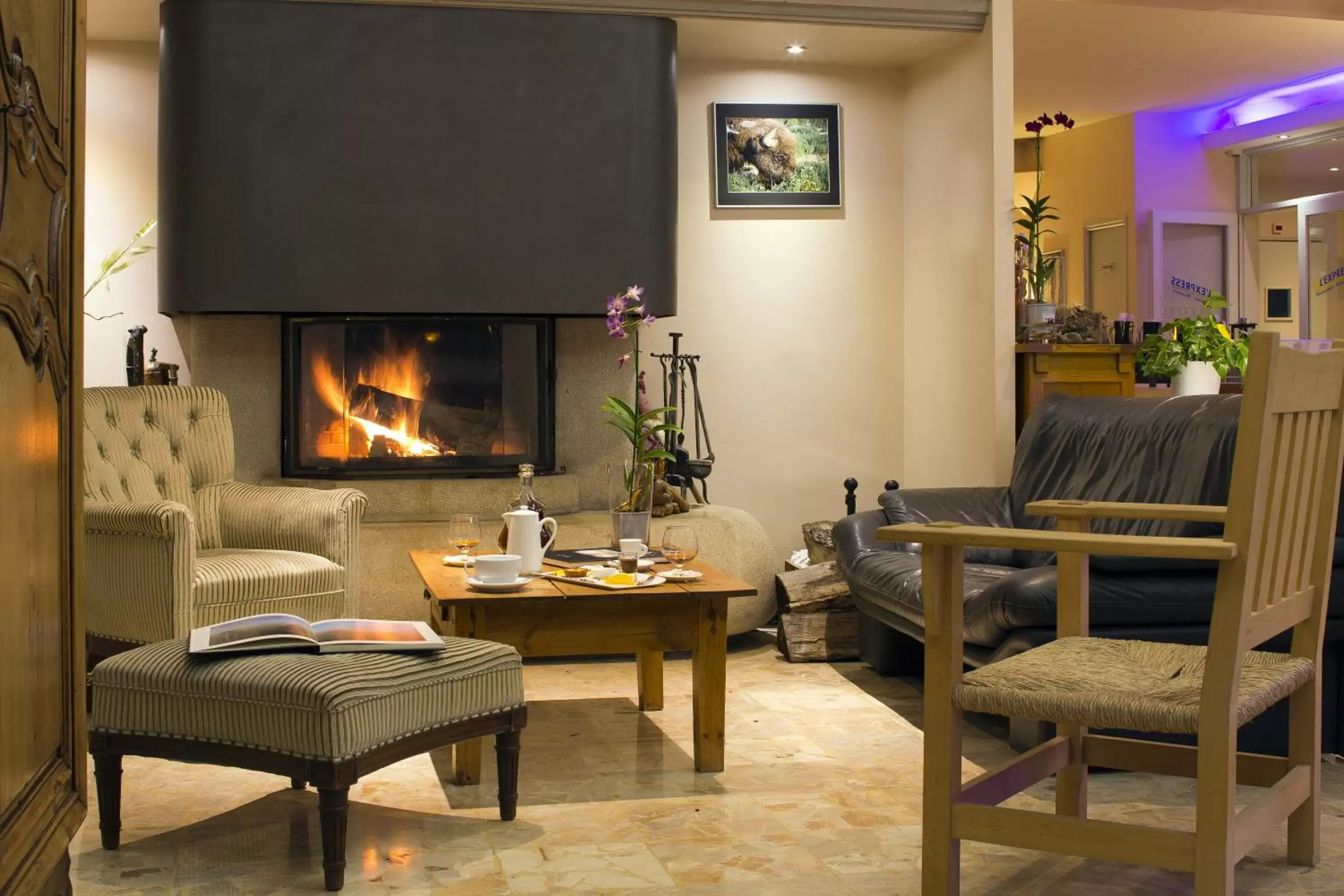 Lounge or bar, Seating Area in The Originals Boutique, Hôtel du Pont Roupt, Mende (Inter-Hotel)