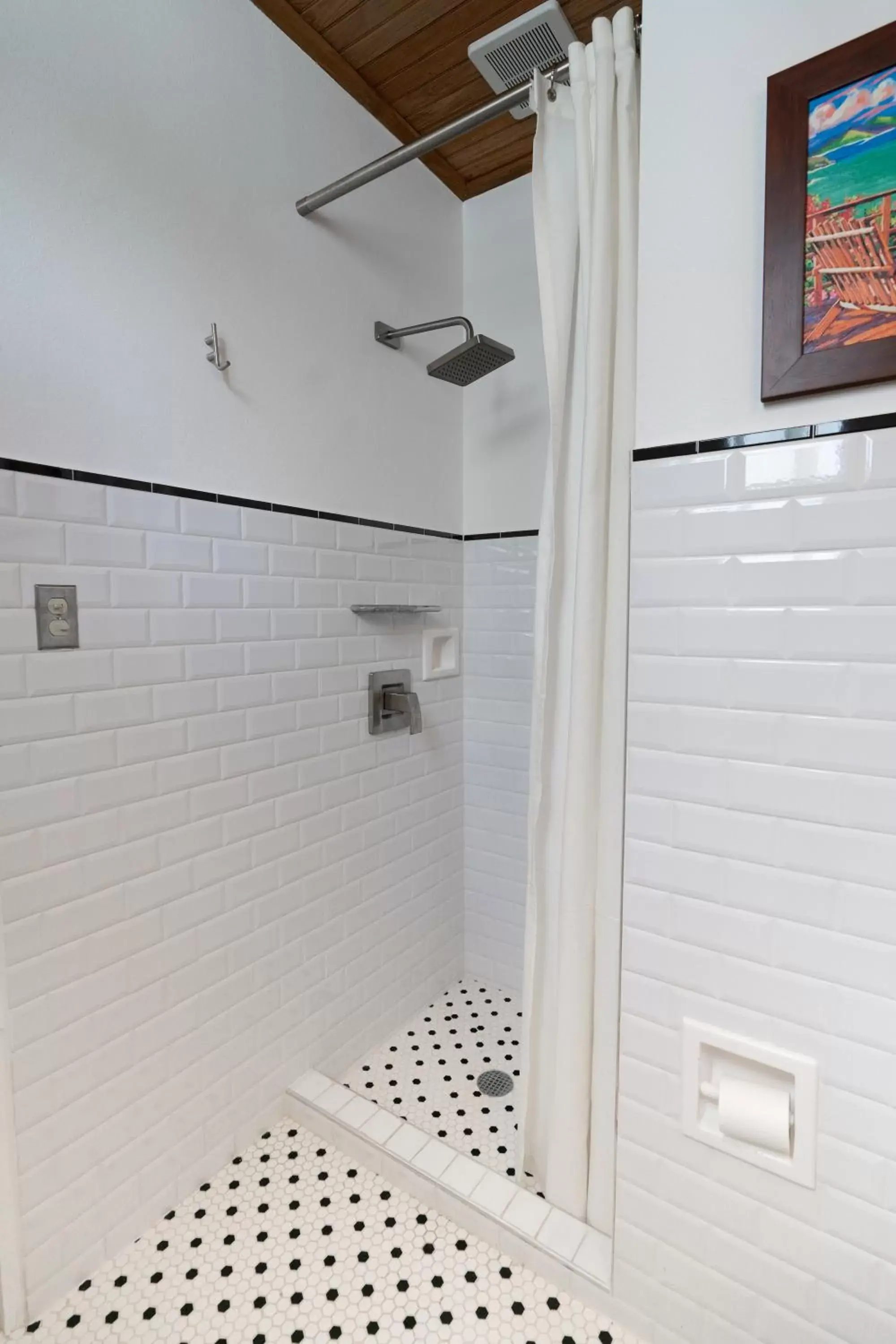 Shower, Bathroom in Casa Wilson Inn