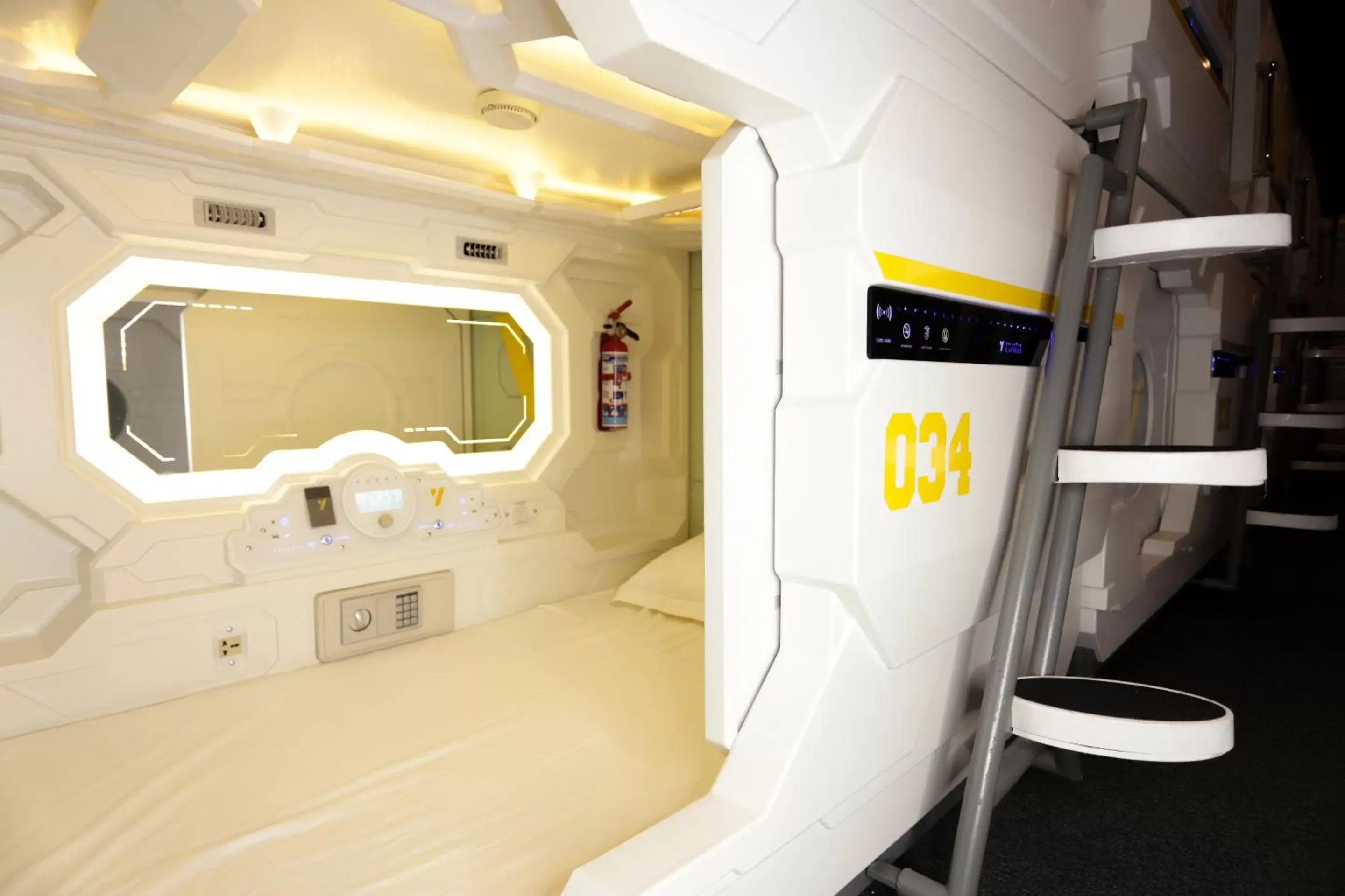 Bedroom, Bathroom in The Yellow Capsule Experience