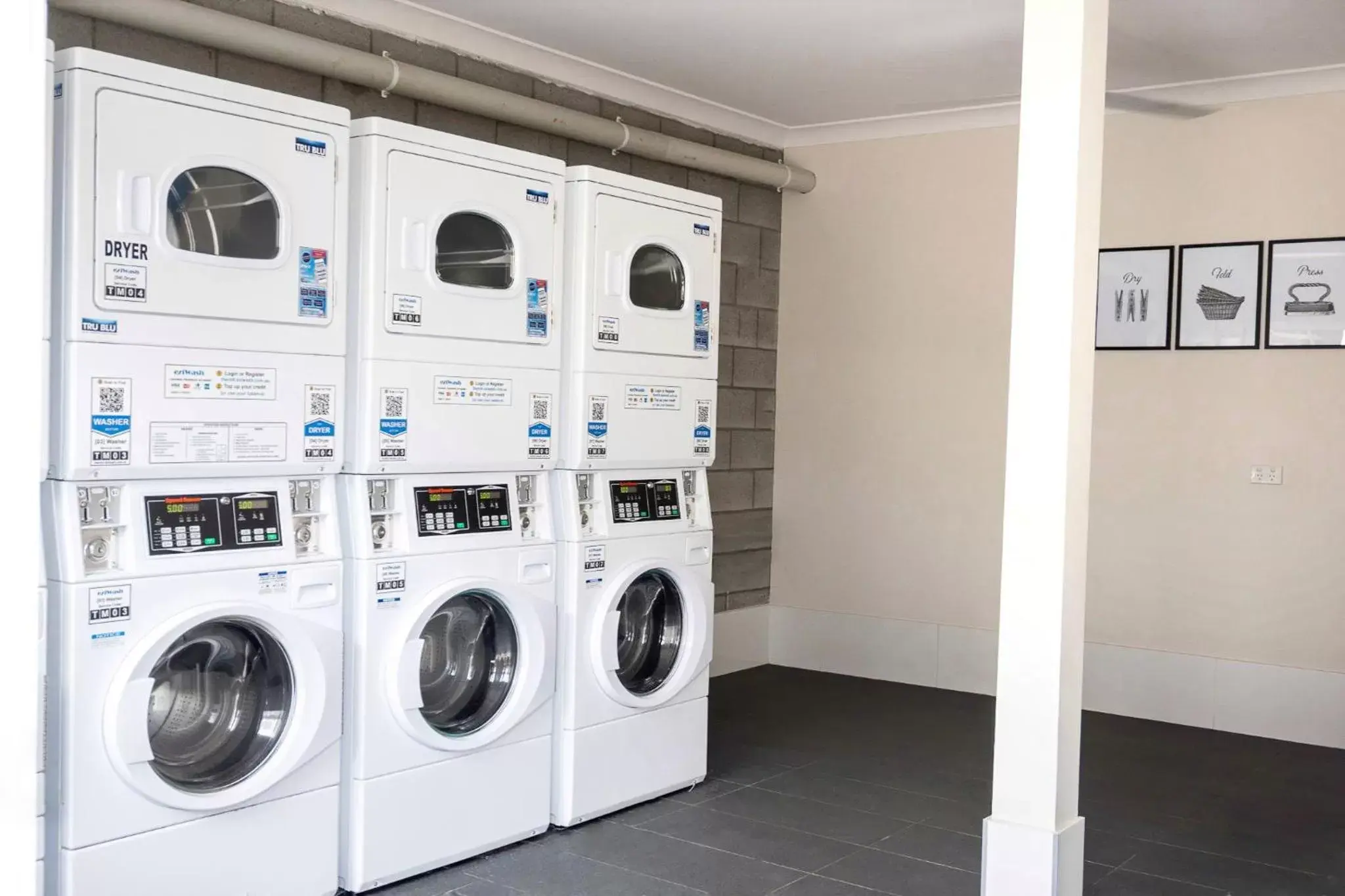 laundry in Petrie Mill Motel