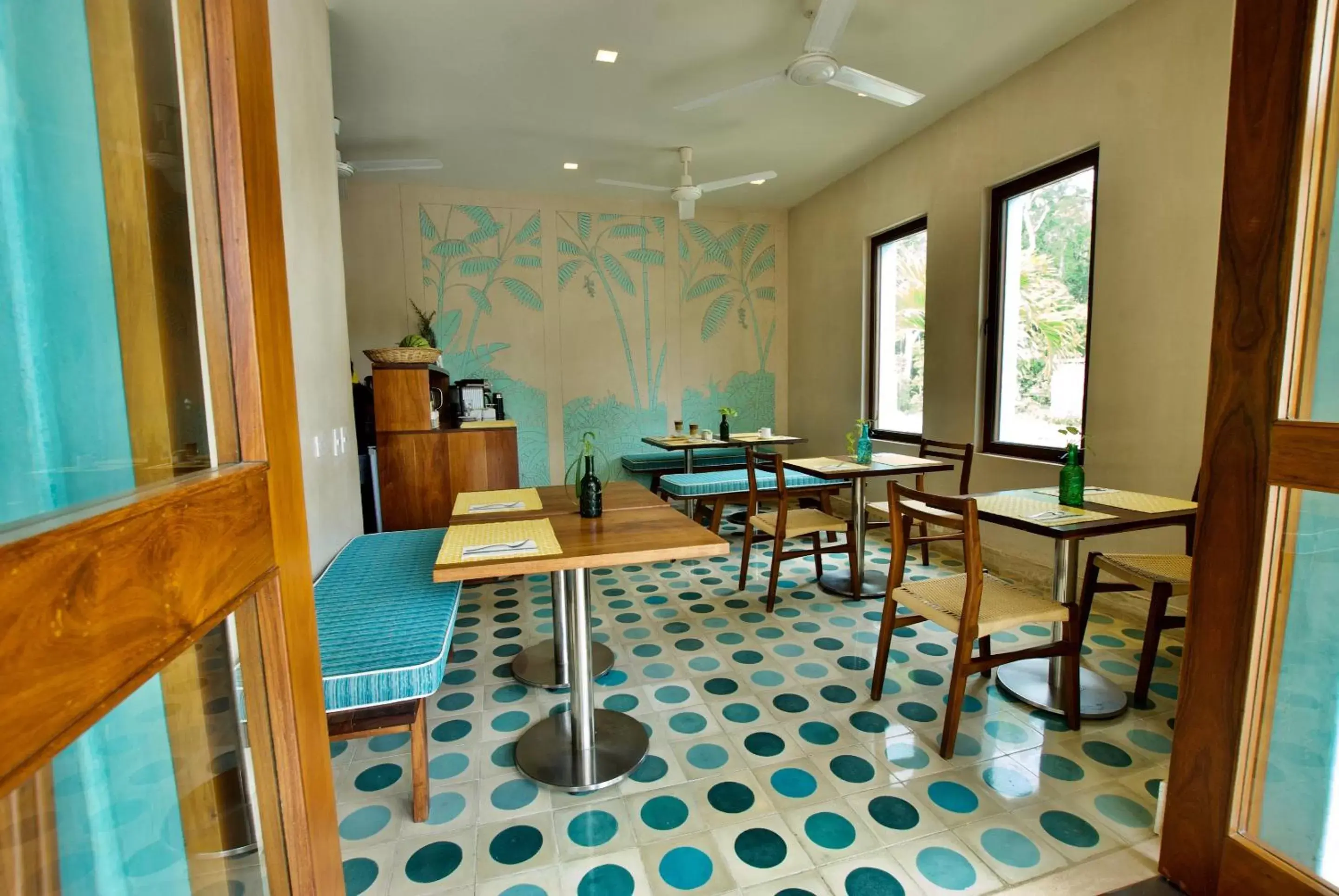Restaurant/Places to Eat in Hotel Tiki Tiki Tulum