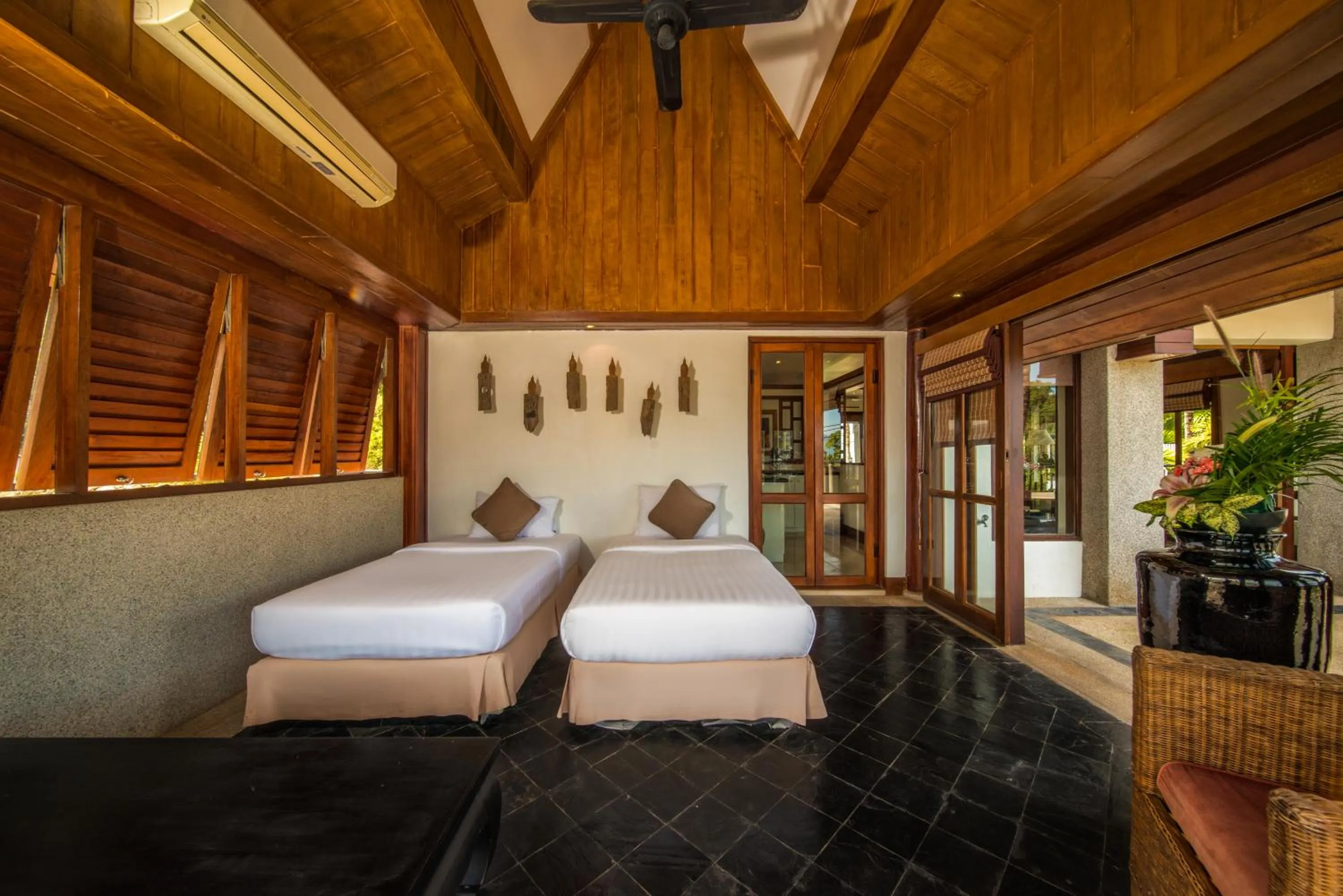Bed in Baan Yin Dee Boutique Resort Phuket - SHA Plus