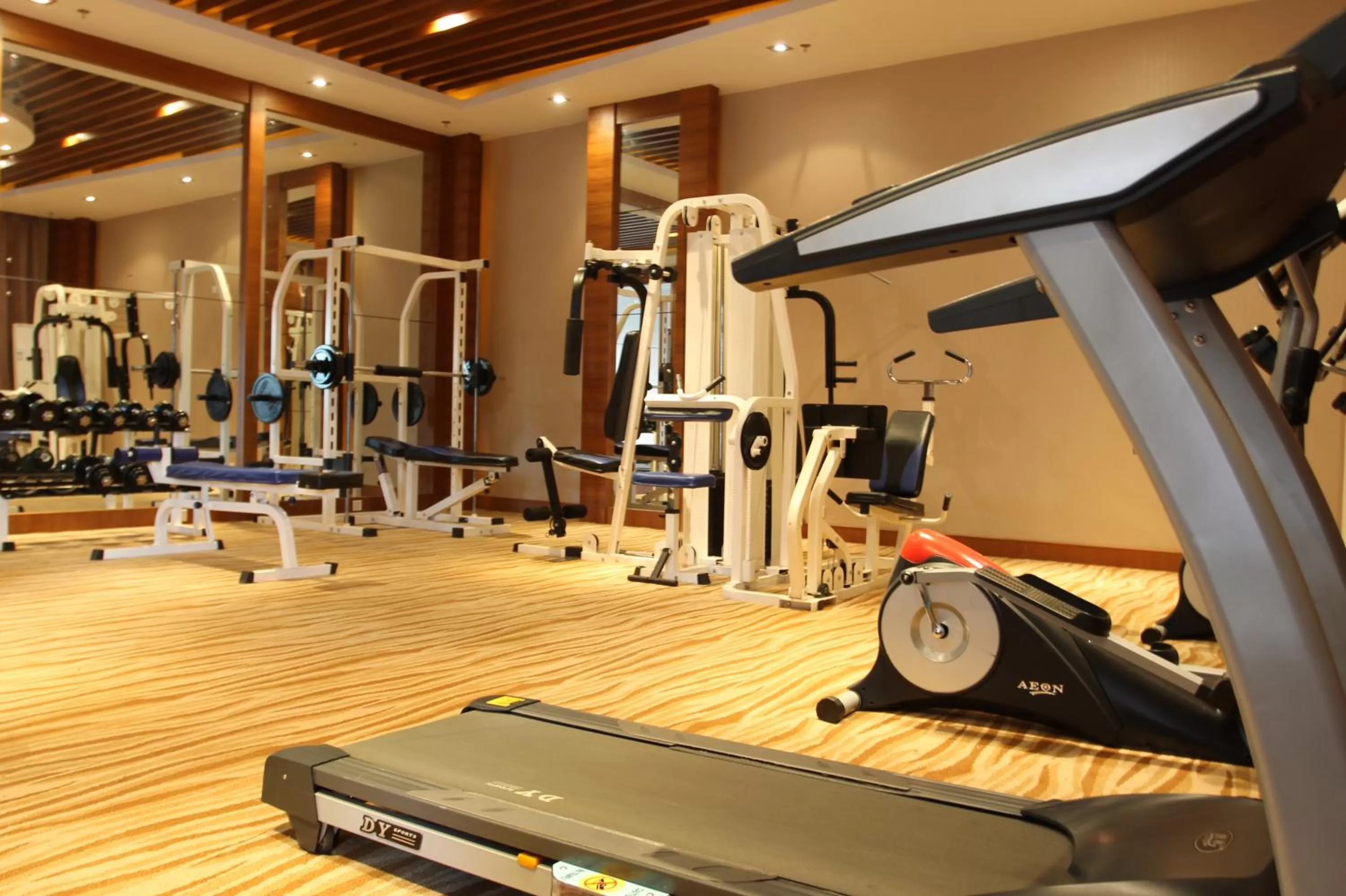 Fitness centre/facilities in Sogecoa Golden Peacock