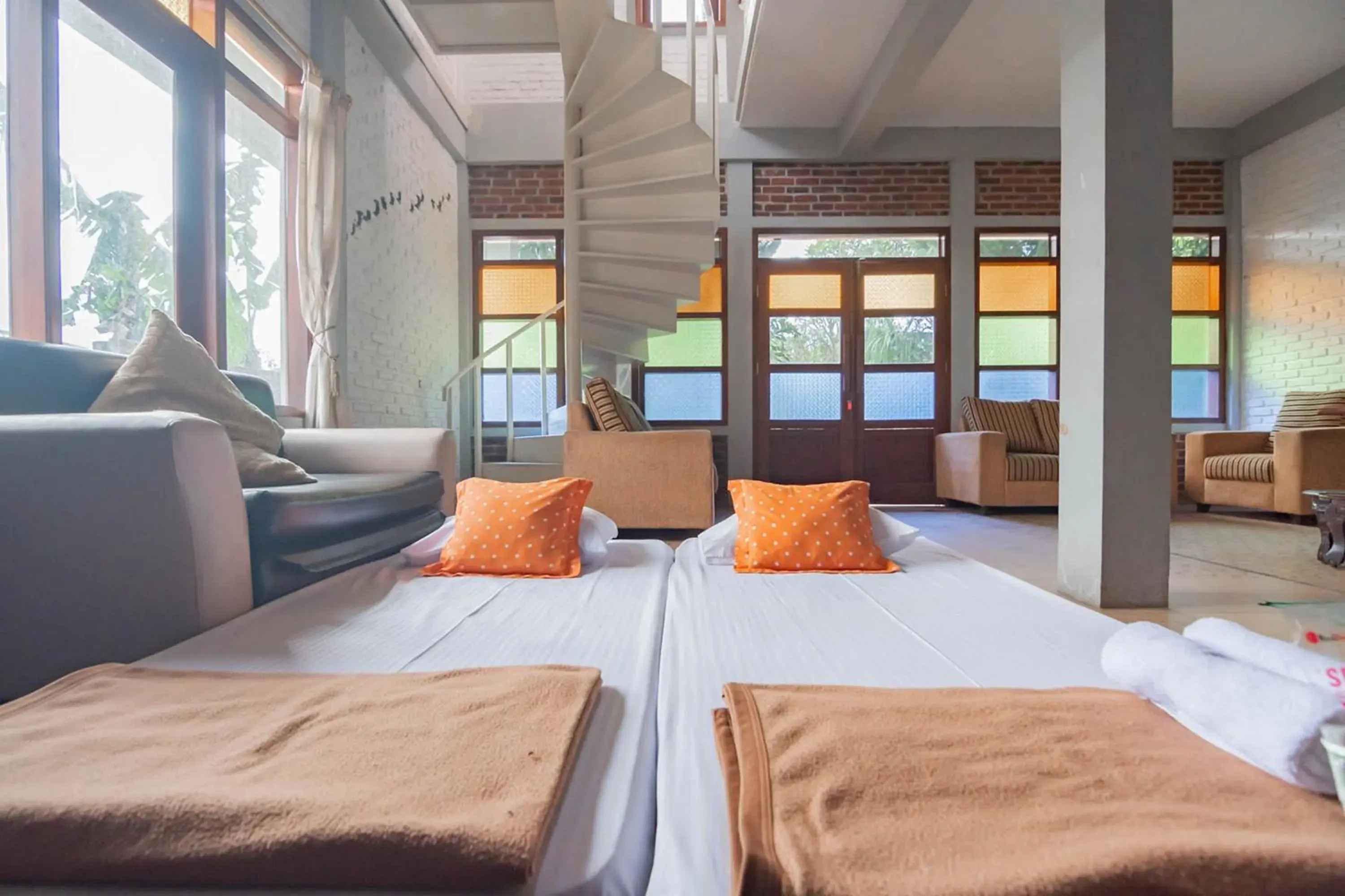 Bedroom, Bed in RedDoorz near Kampung Gajah 2