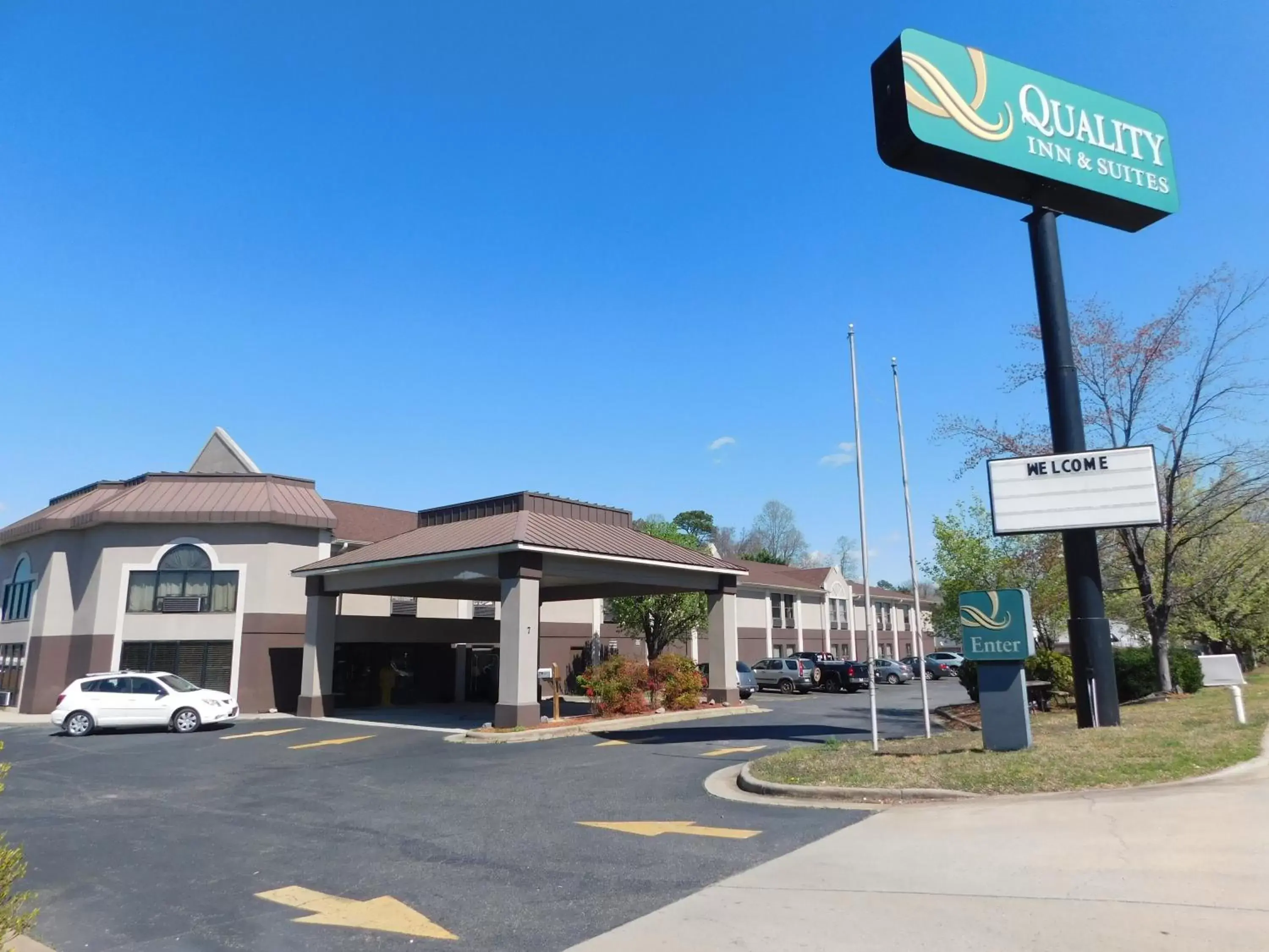 Property Building in Quality Inn & Suites Thomasville