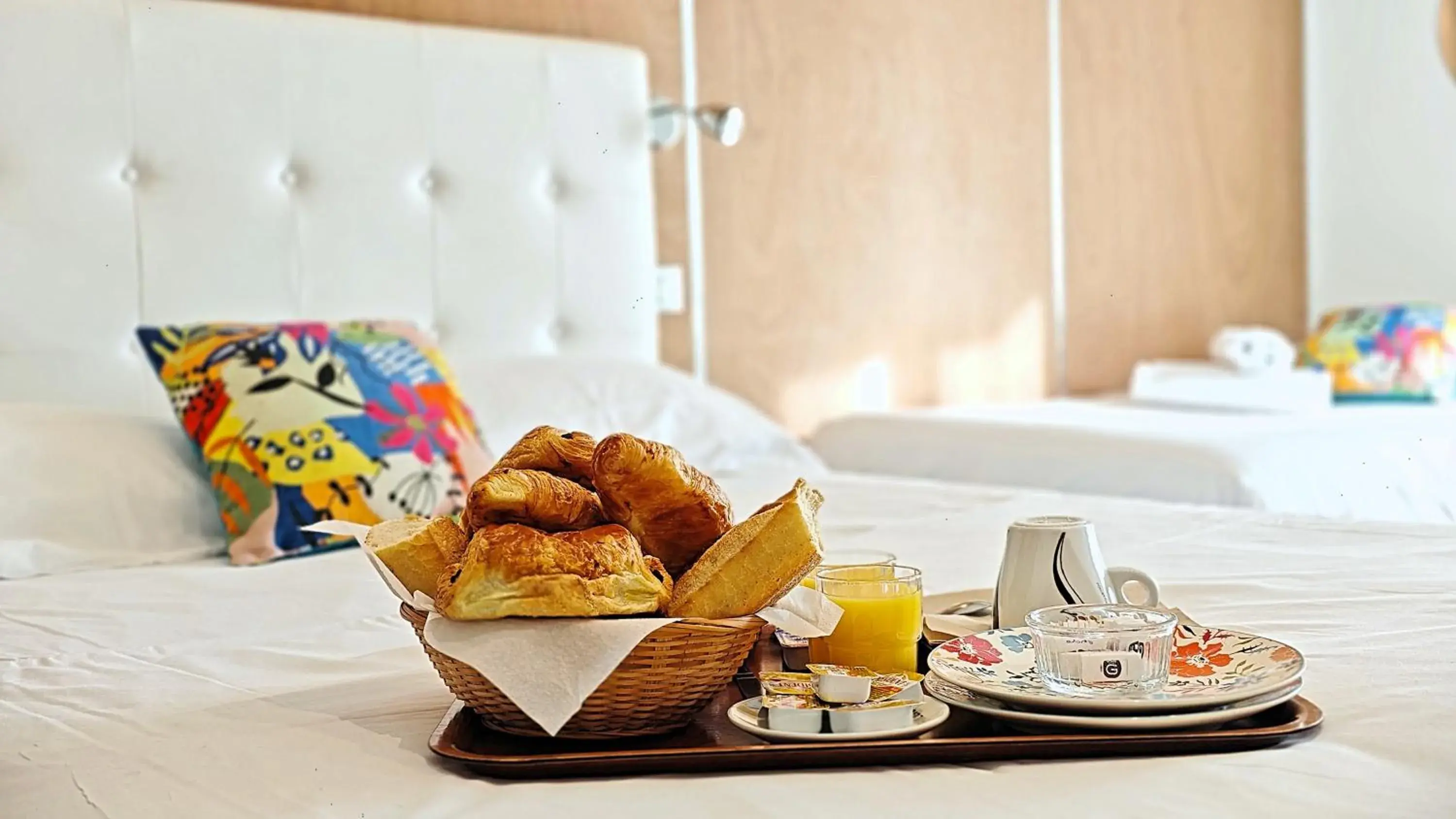 Bedroom, Breakfast in Hotel Le Florian