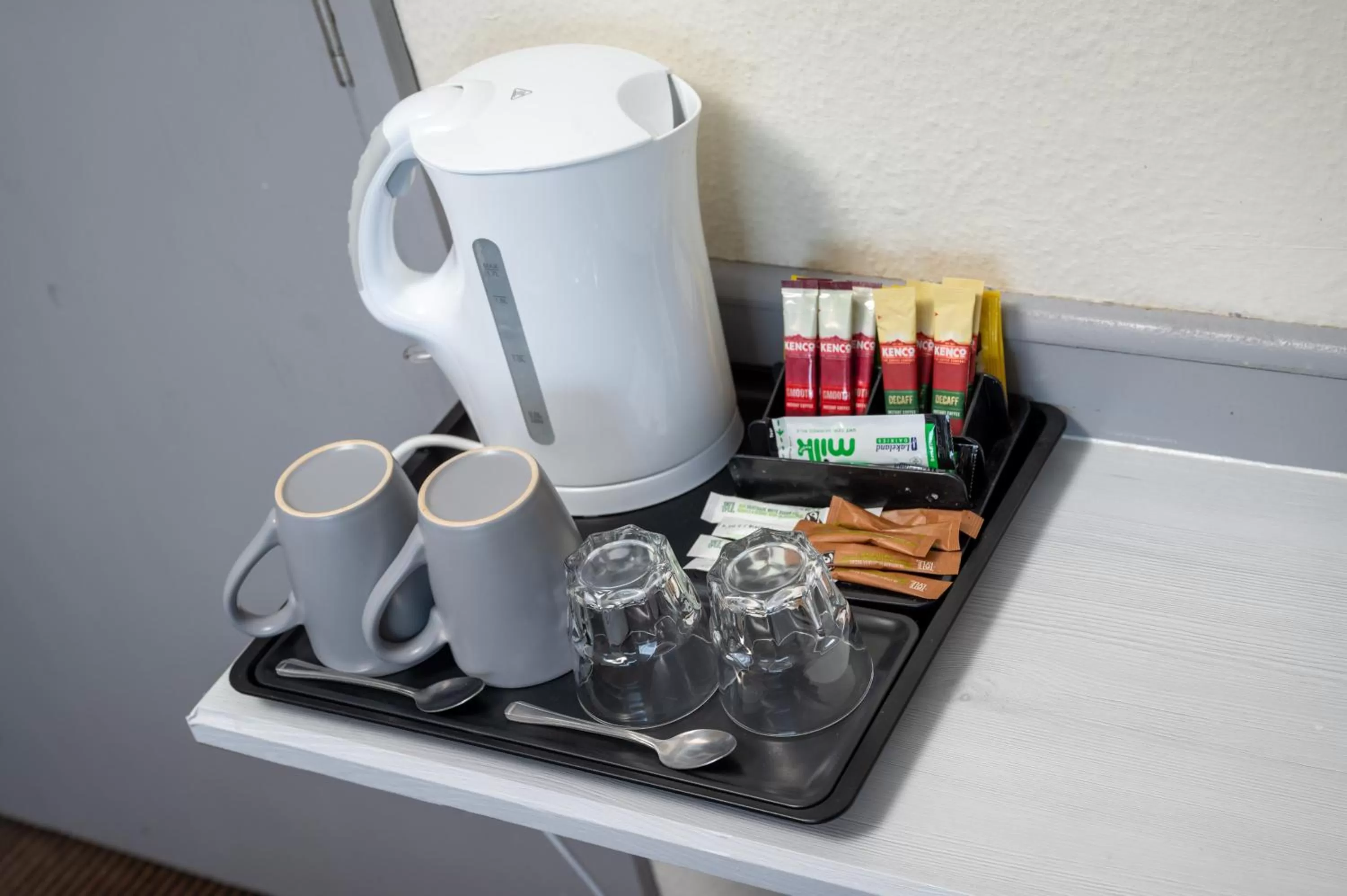 Coffee/tea facilities in Wellow Hotel