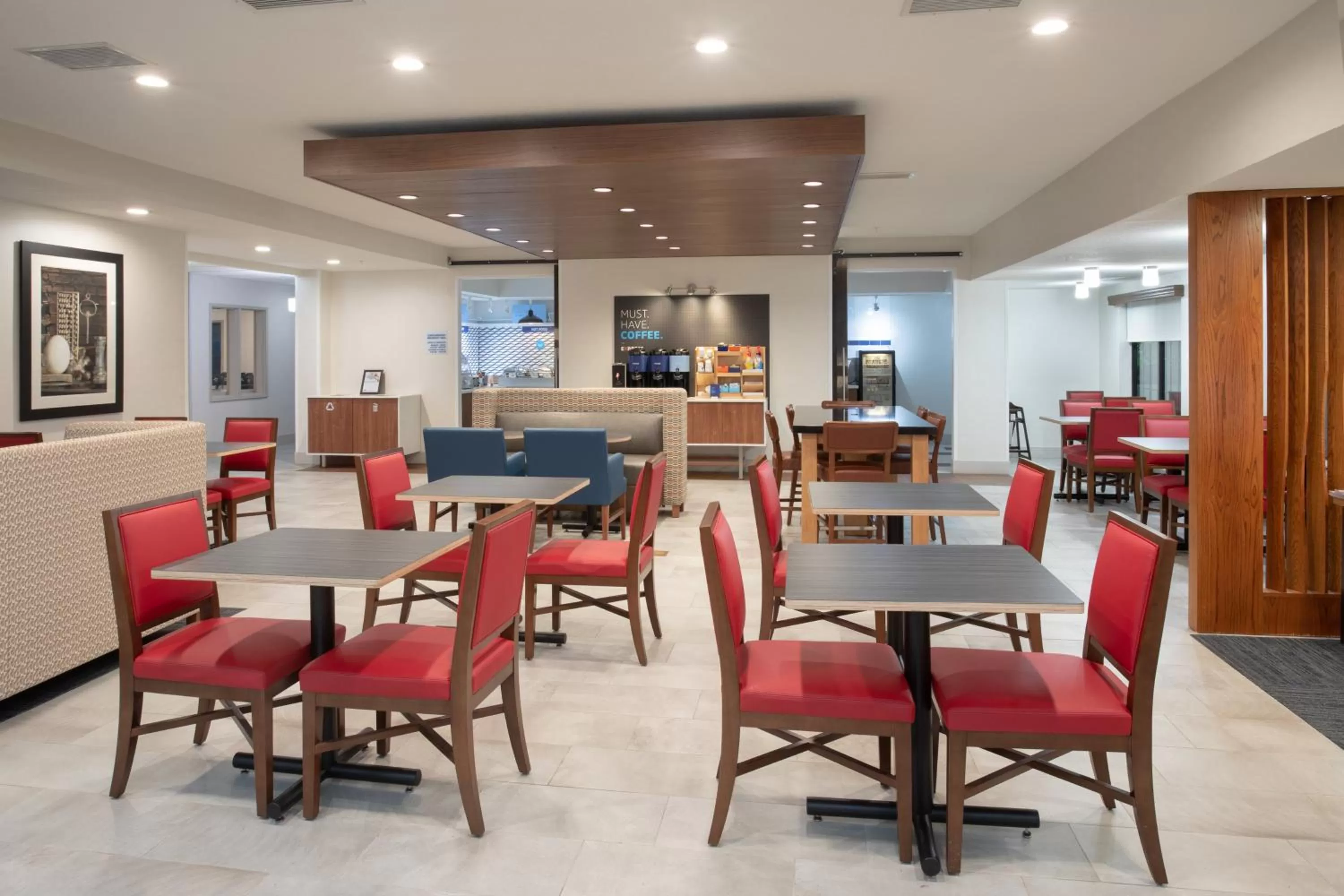 Restaurant/places to eat in Holiday Inn Express Hotel & Suites Longmont by IHG