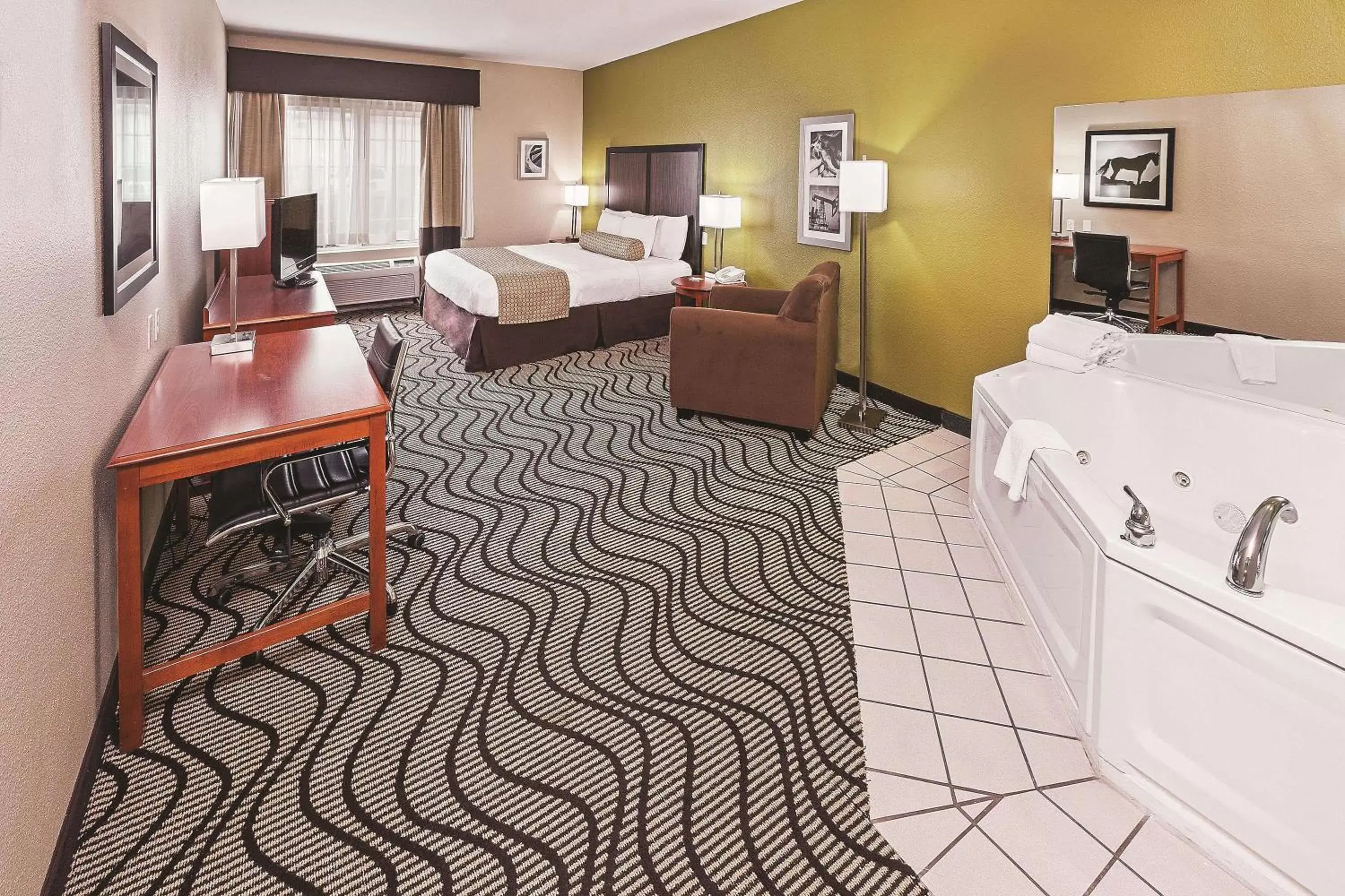 Photo of the whole room in La Quinta by Wyndham Corpus Christi Northwest Photo of the whole room in La Quinta by Wyndham Corpus Christi Northwest