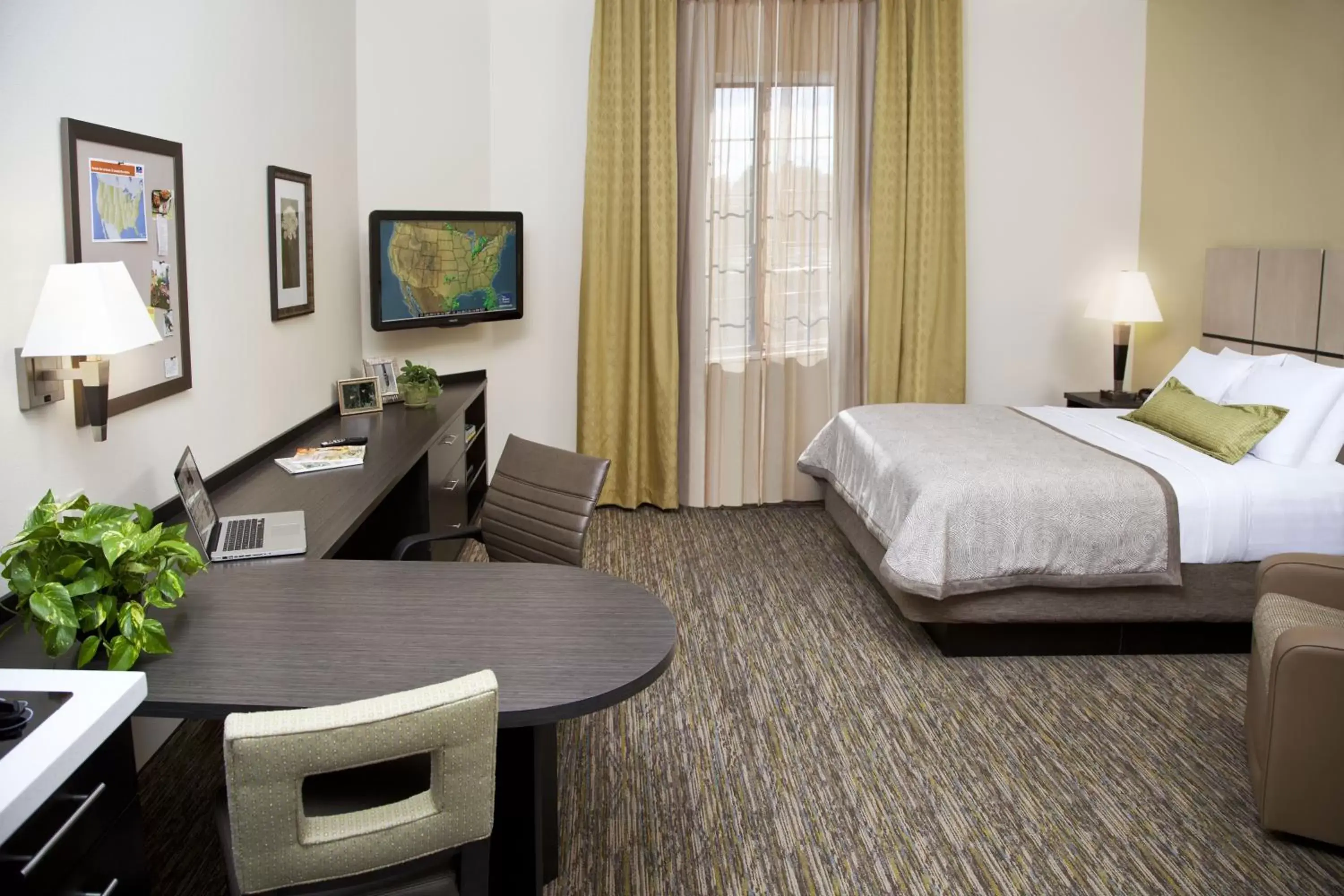 Bedroom in Candlewood Suites Fort Campbell - Oak Grove, an IHG Hotel