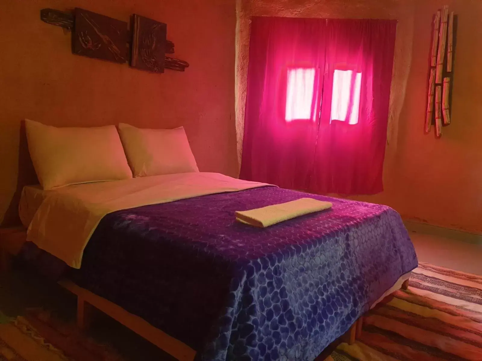 Family Room with Private Bathroom in ecolodge bivouac des aigles Family Room with Private Bathroom in ecolodge bivouac des aigles