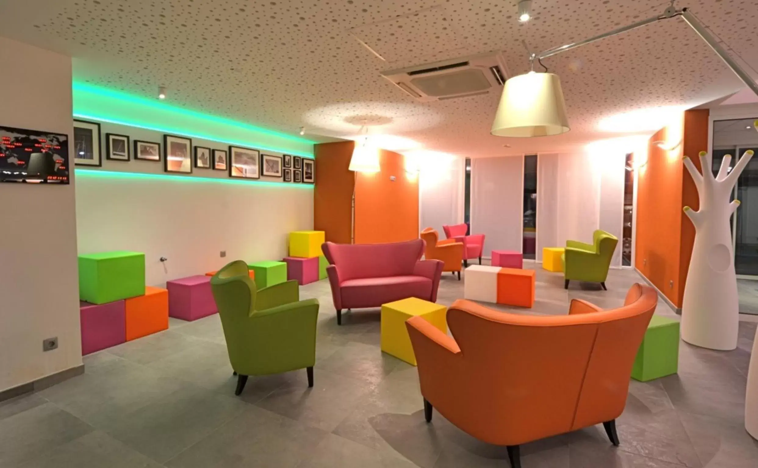 Lobby or reception in ibis Styles Nivelles